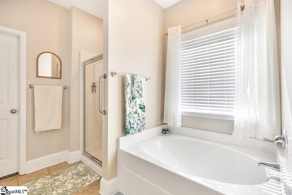 1003 Hillcrest Court Property Photo 24