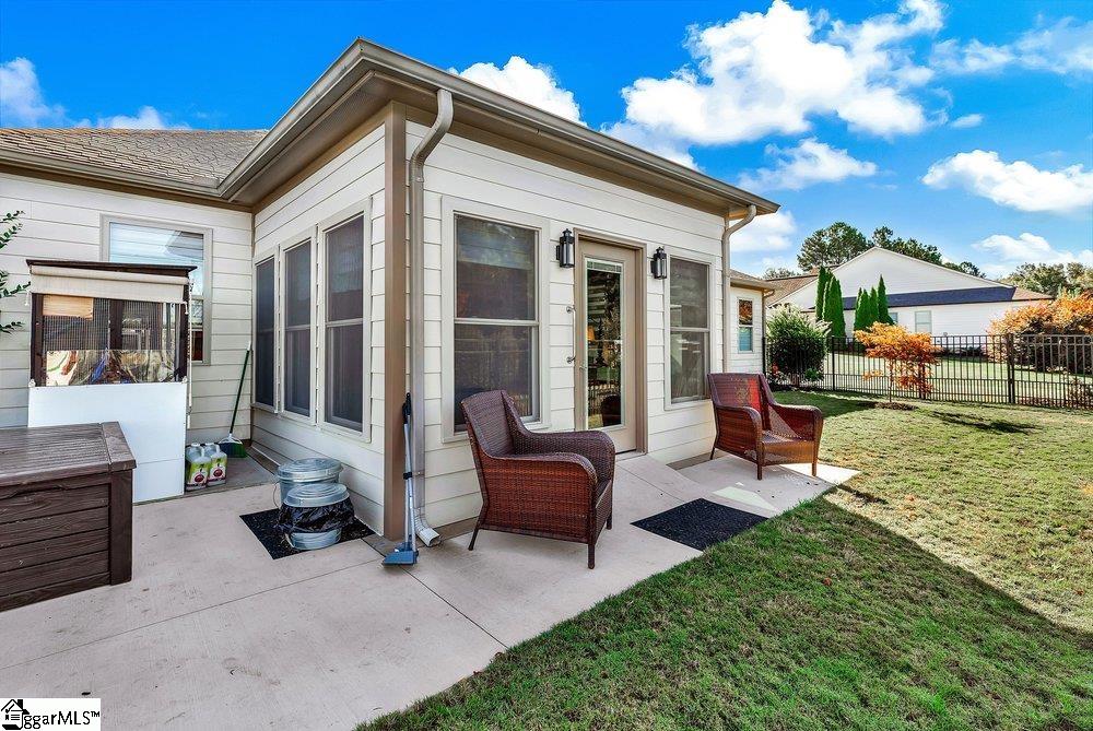 1003 Hillcrest Court Property Photo 30