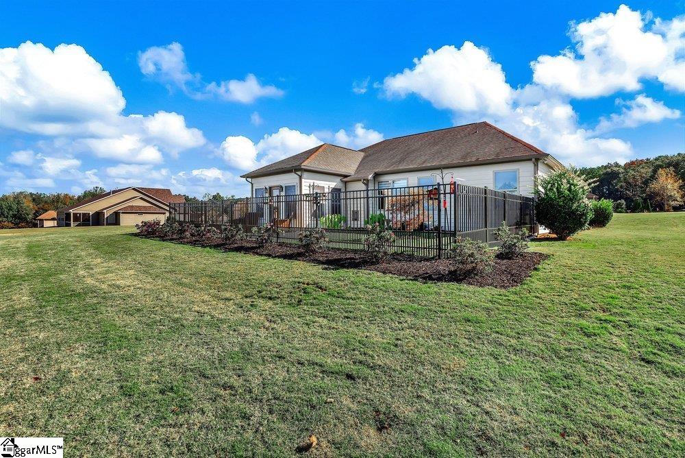 1003 Hillcrest Court Property Photo 32