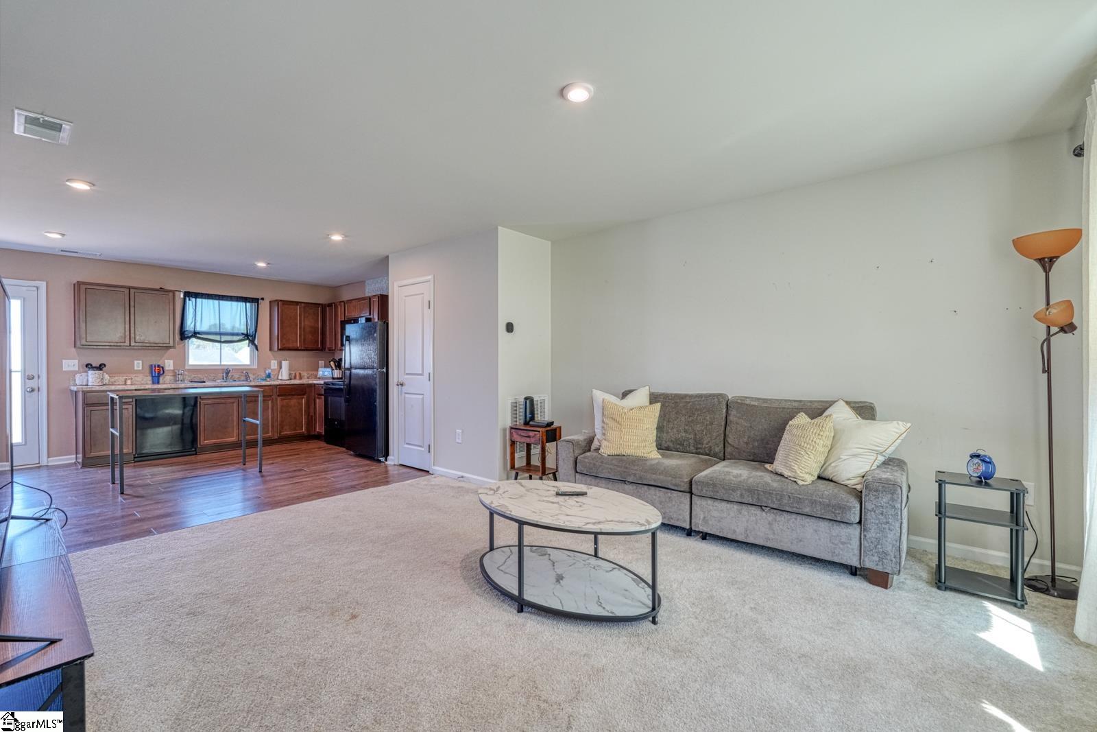 2225 Bassinger Court Property Photo 5