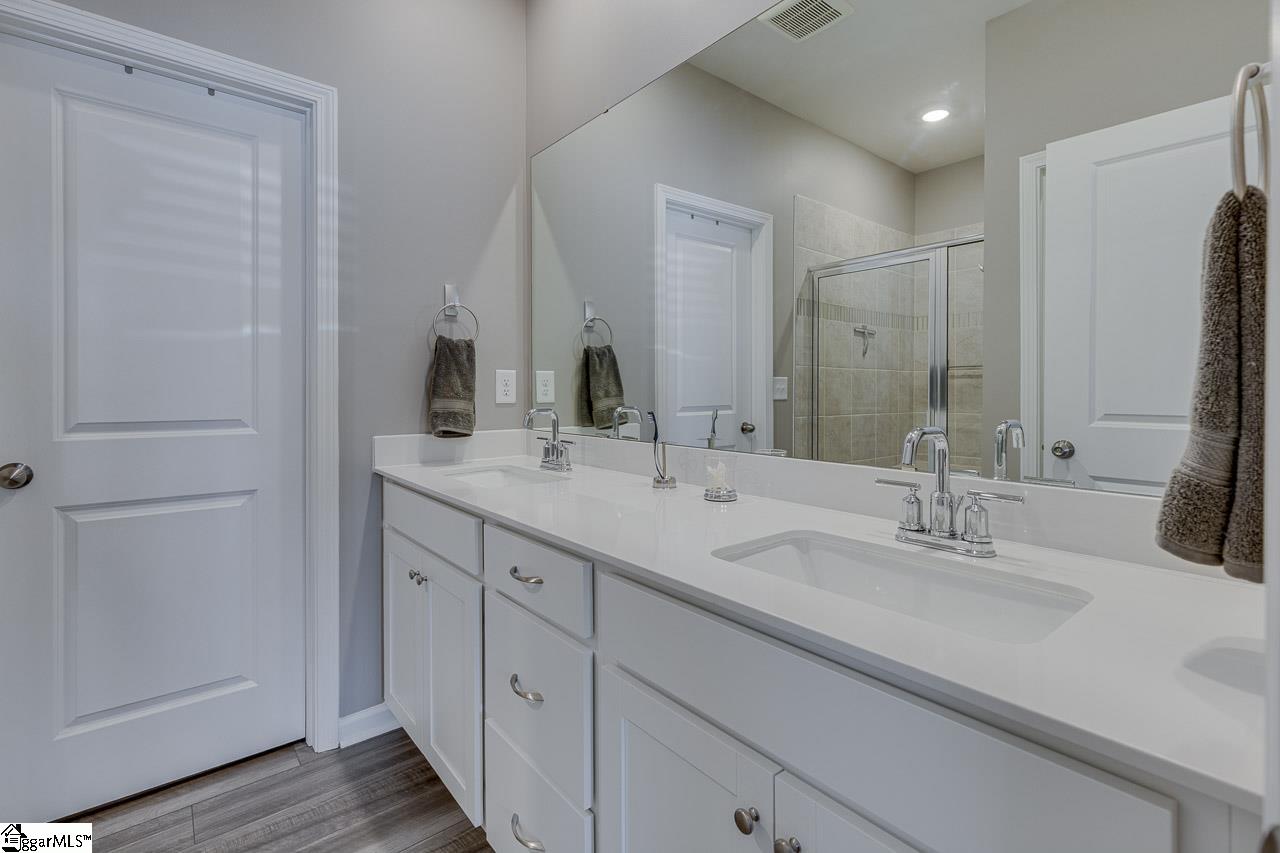 303 Paneer Lane Property Photo 16