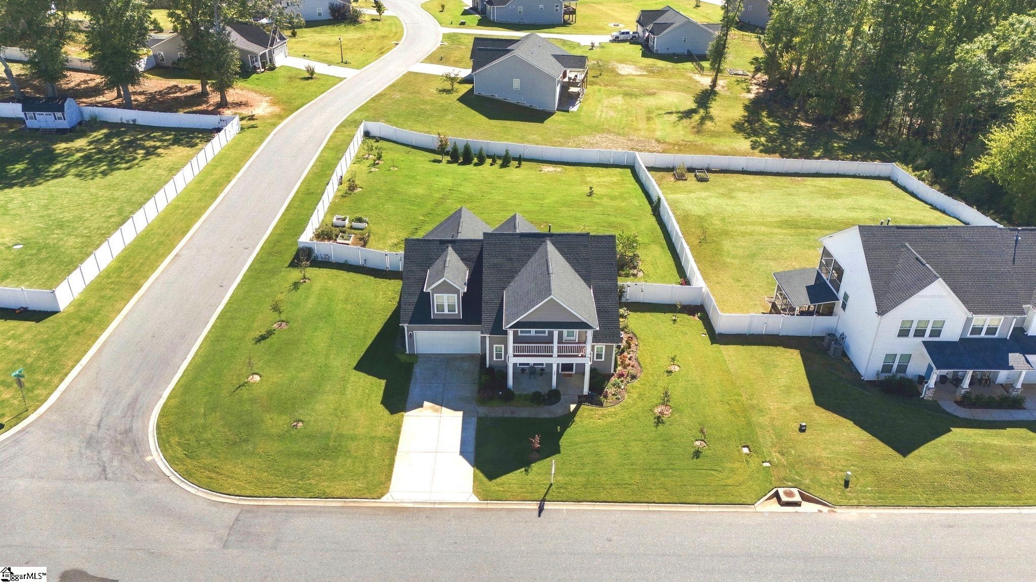 701 Oak Hill Lane Property Photo 42