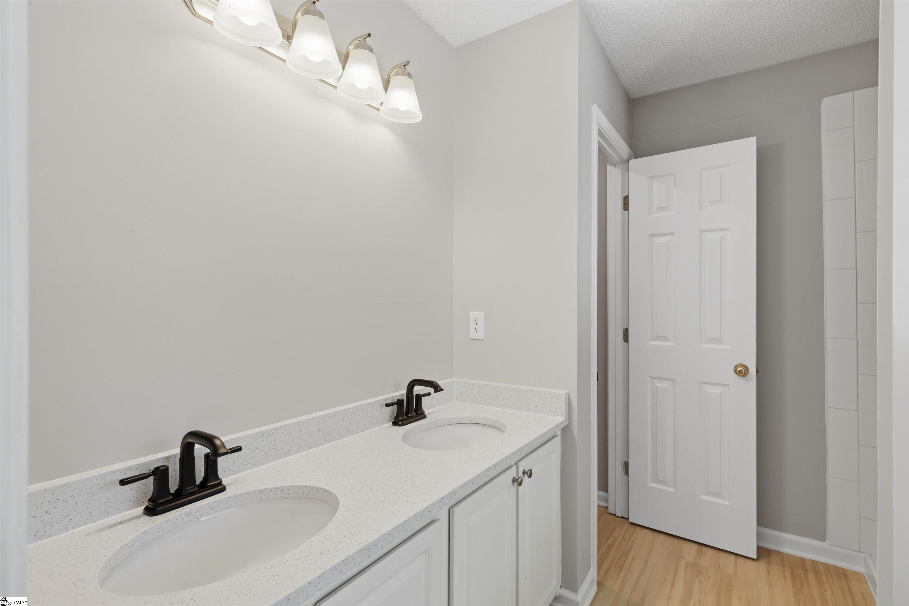 1 Depford Court Property Photo 26