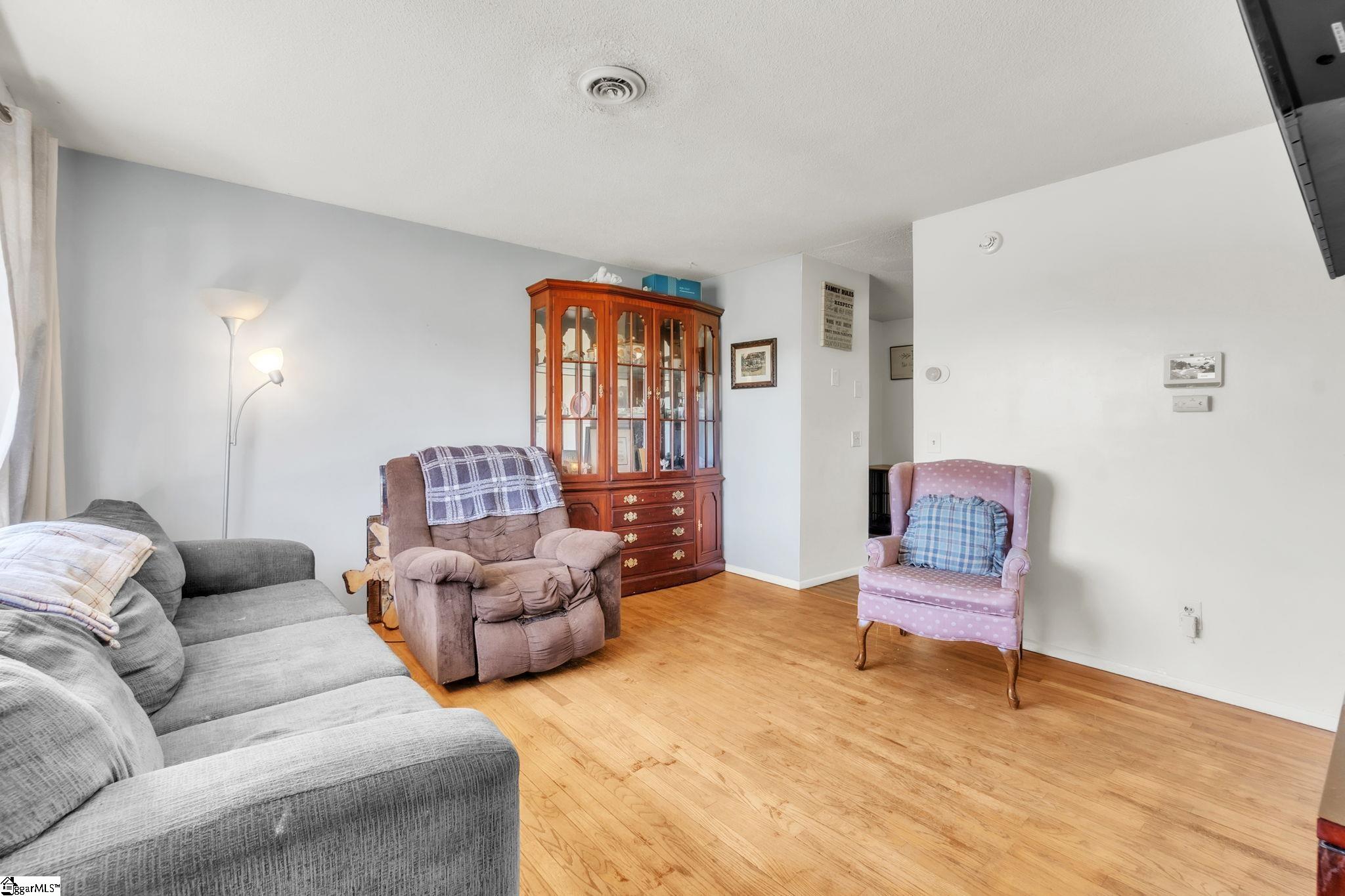 117 Walnut Street Property Photo 4