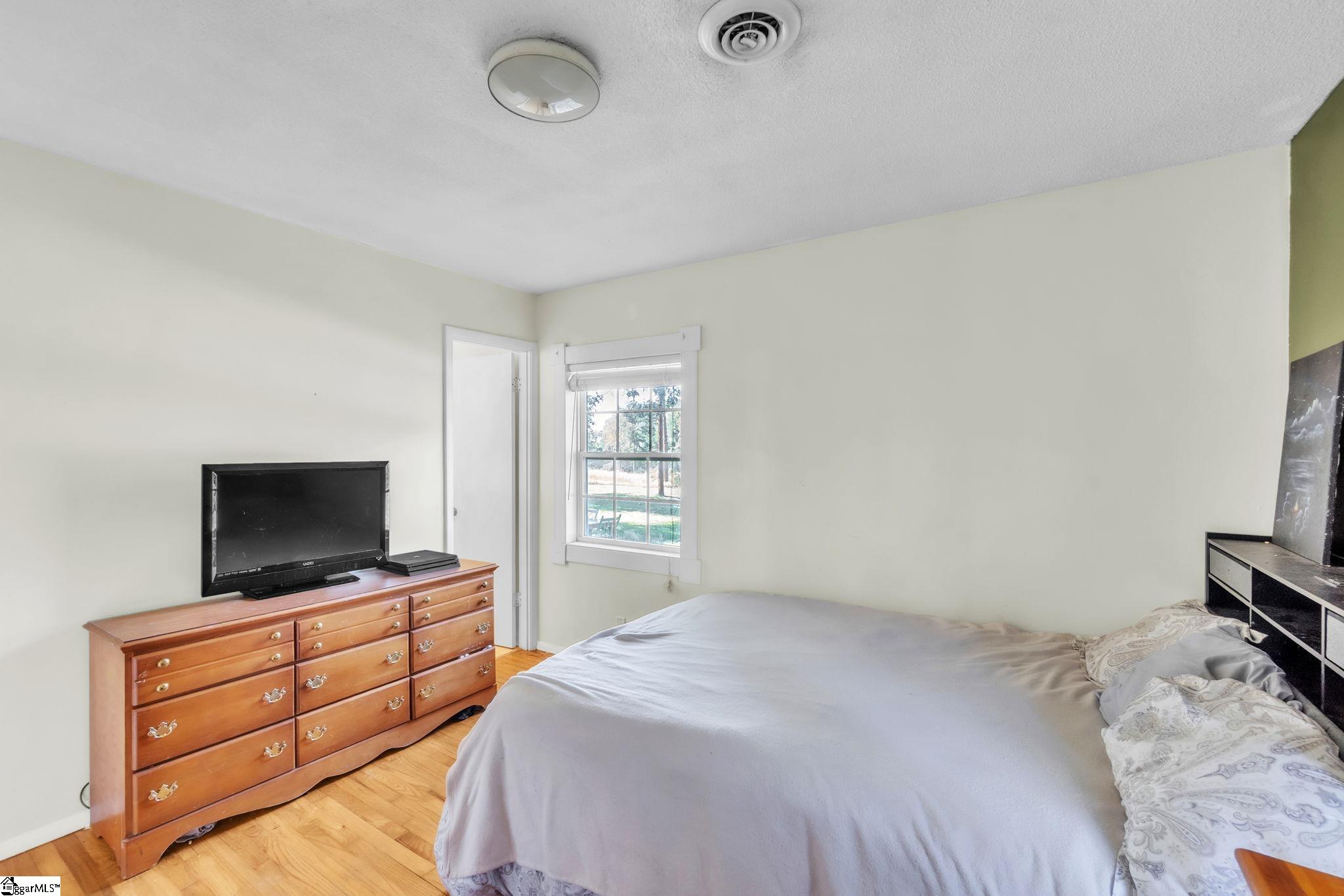 117 Walnut Street Property Photo 9