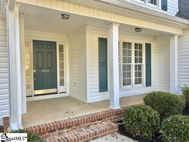 405 Dunrobin Lane Property Photo 3