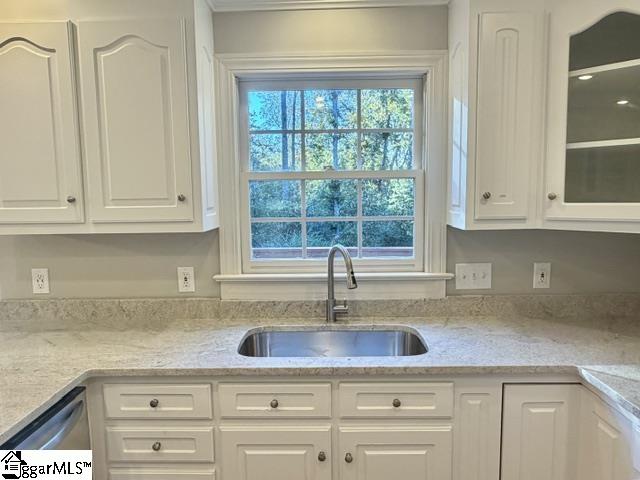 405 Dunrobin Lane Property Photo 5