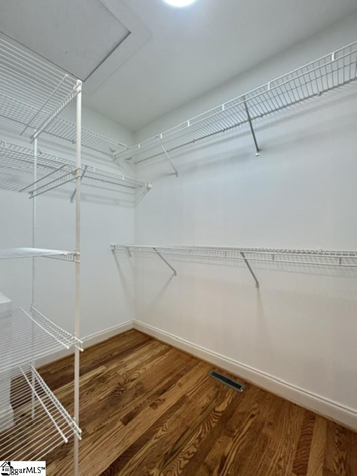405 Dunrobin Lane Property Photo 22
