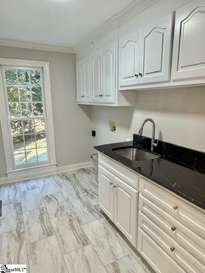 405 Dunrobin Lane Property Photo 23