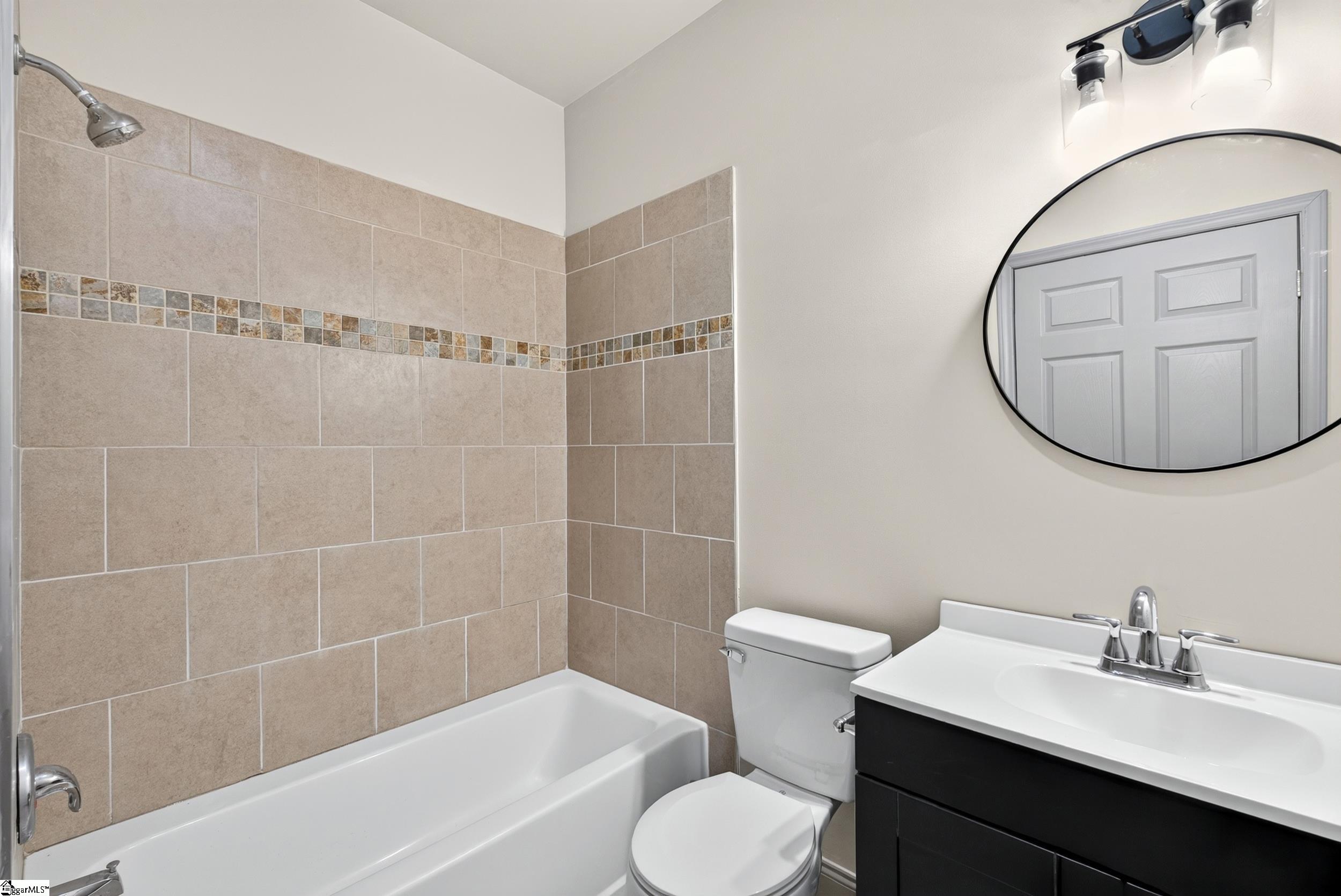 608 Easley Bridge Road Property Photo 12
