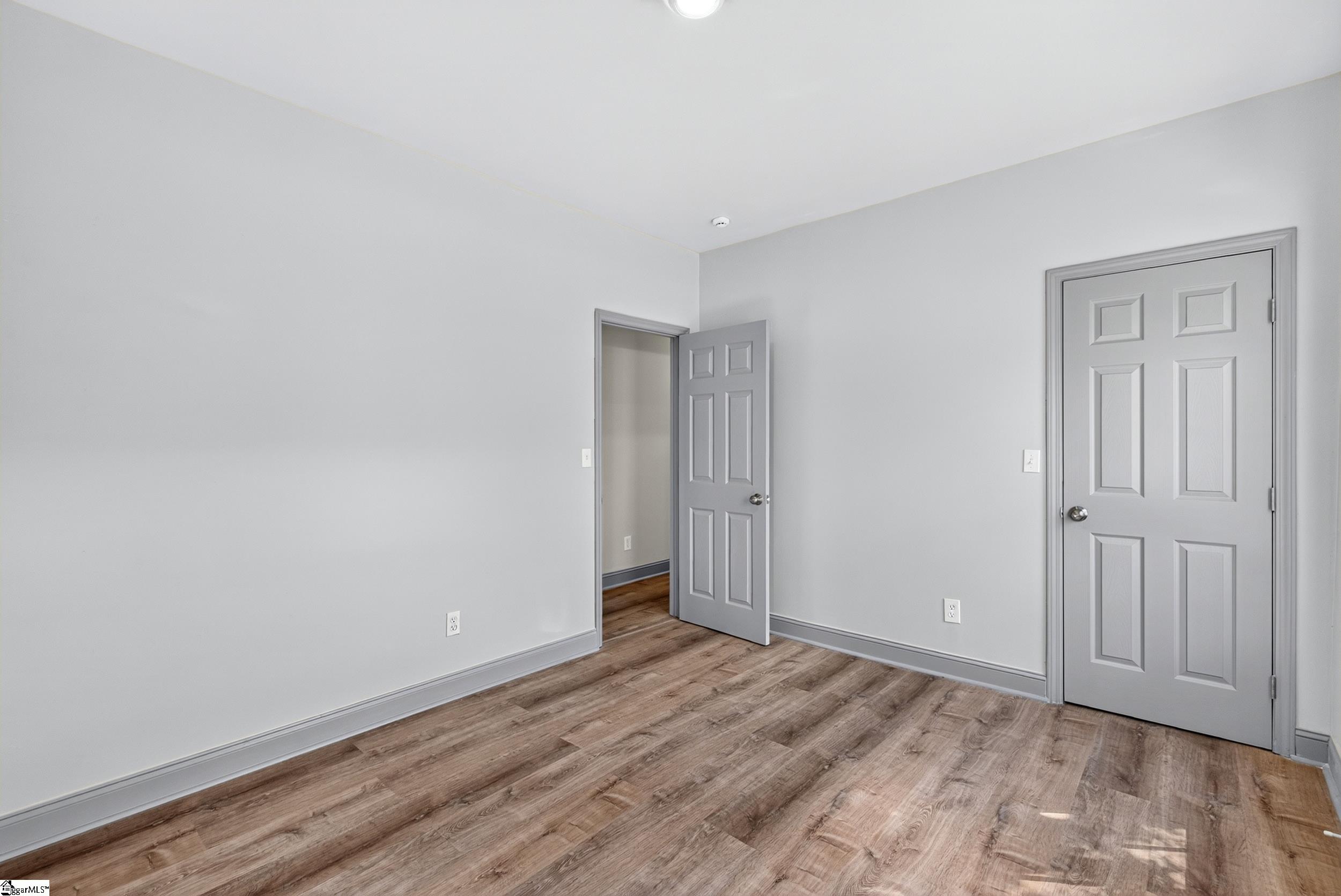 608 Easley Bridge Road Property Photo 14