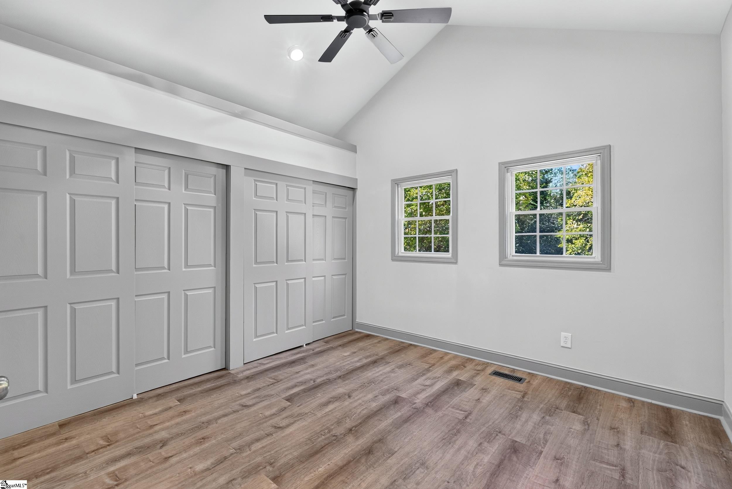 608 Easley Bridge Road Property Photo 15