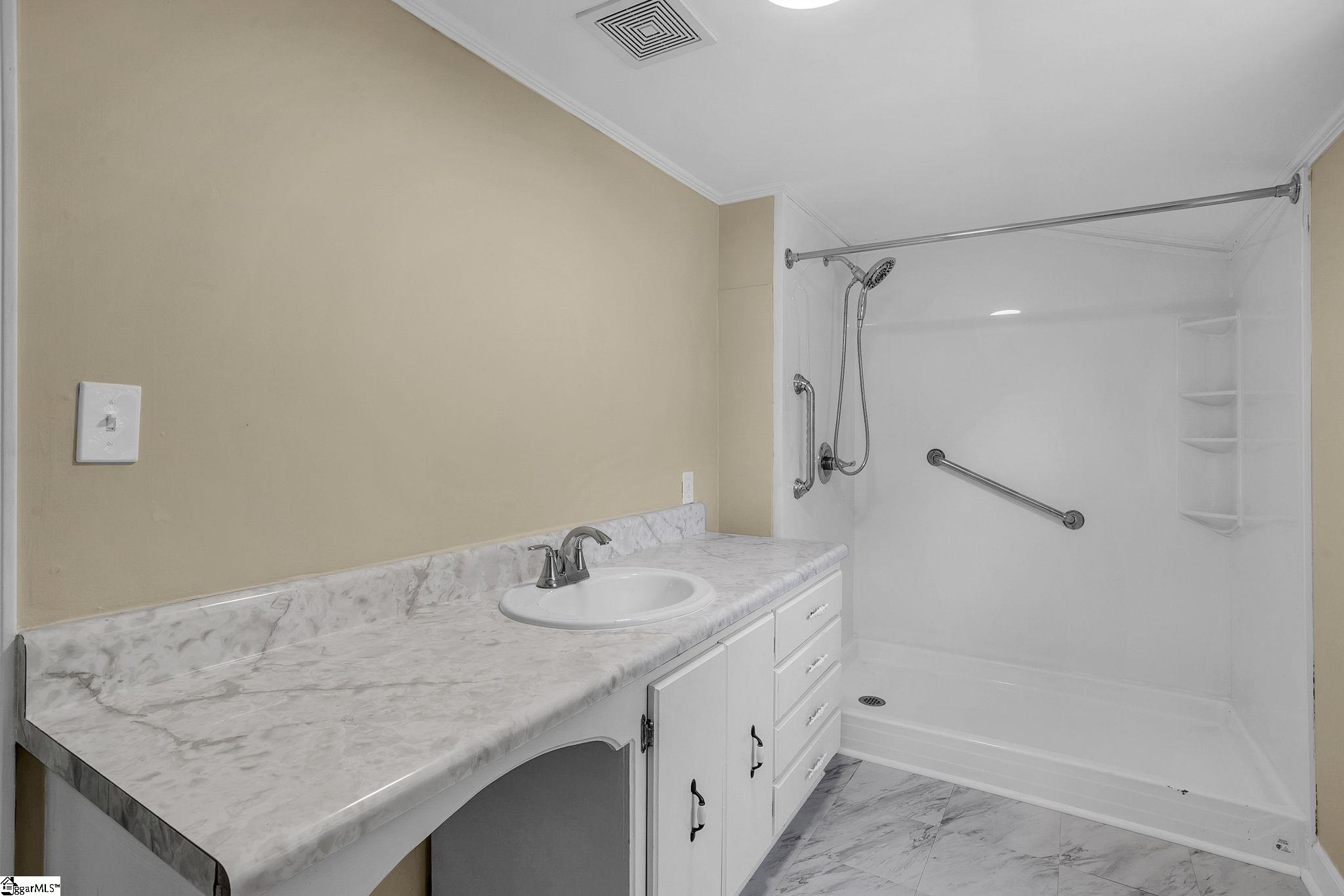 14 Piedmont Avenue Property Photo 11