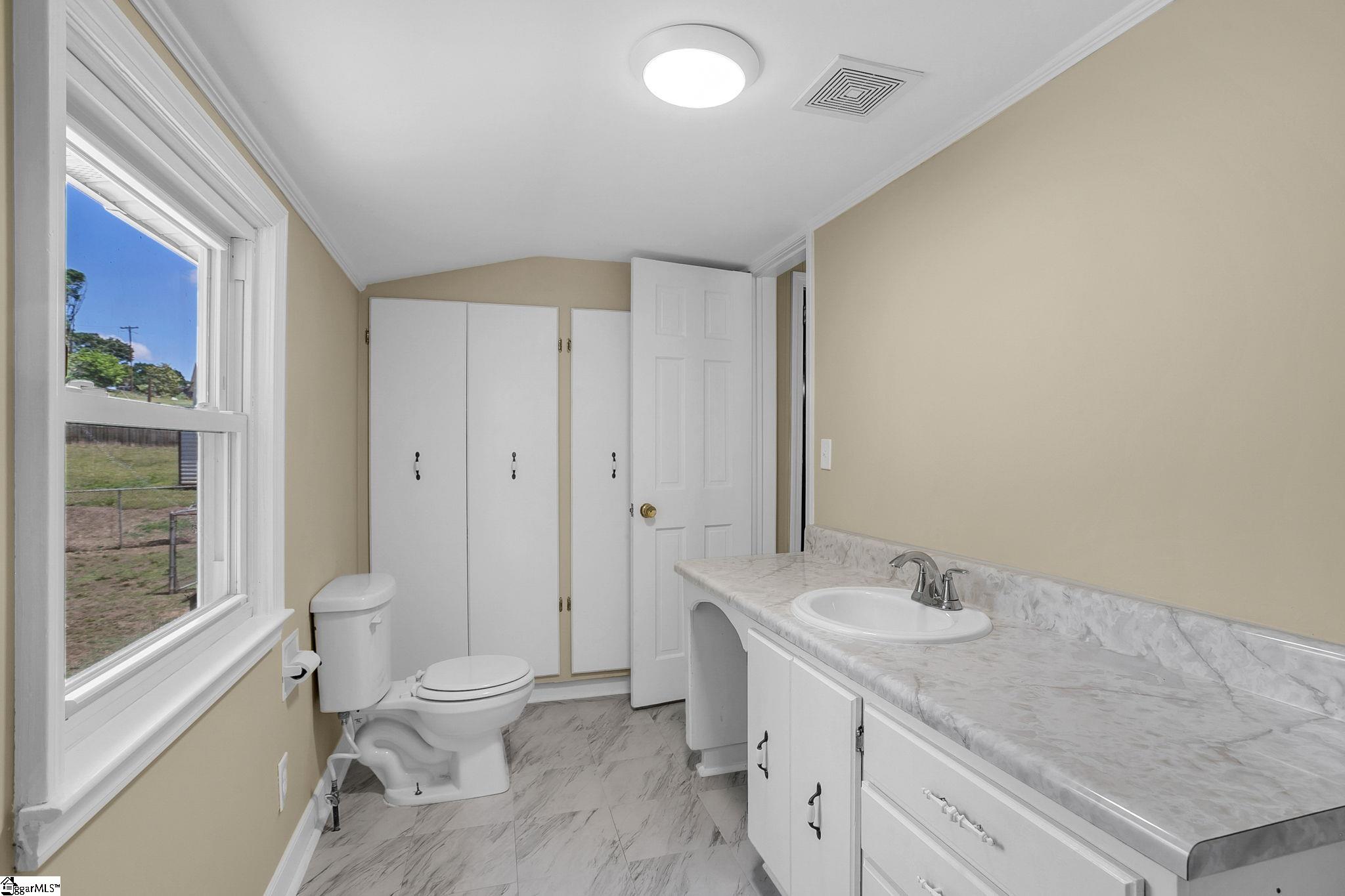 14 Piedmont Avenue Property Photo 12