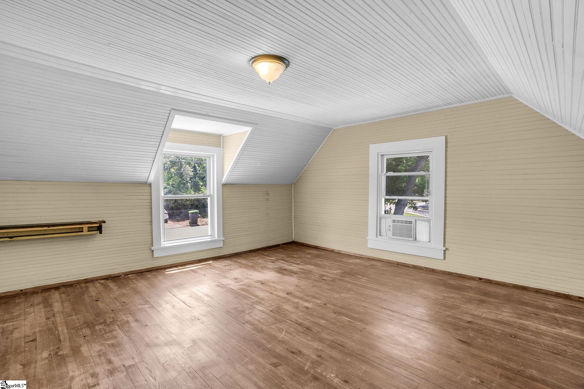 14 Piedmont Avenue Property Photo 17