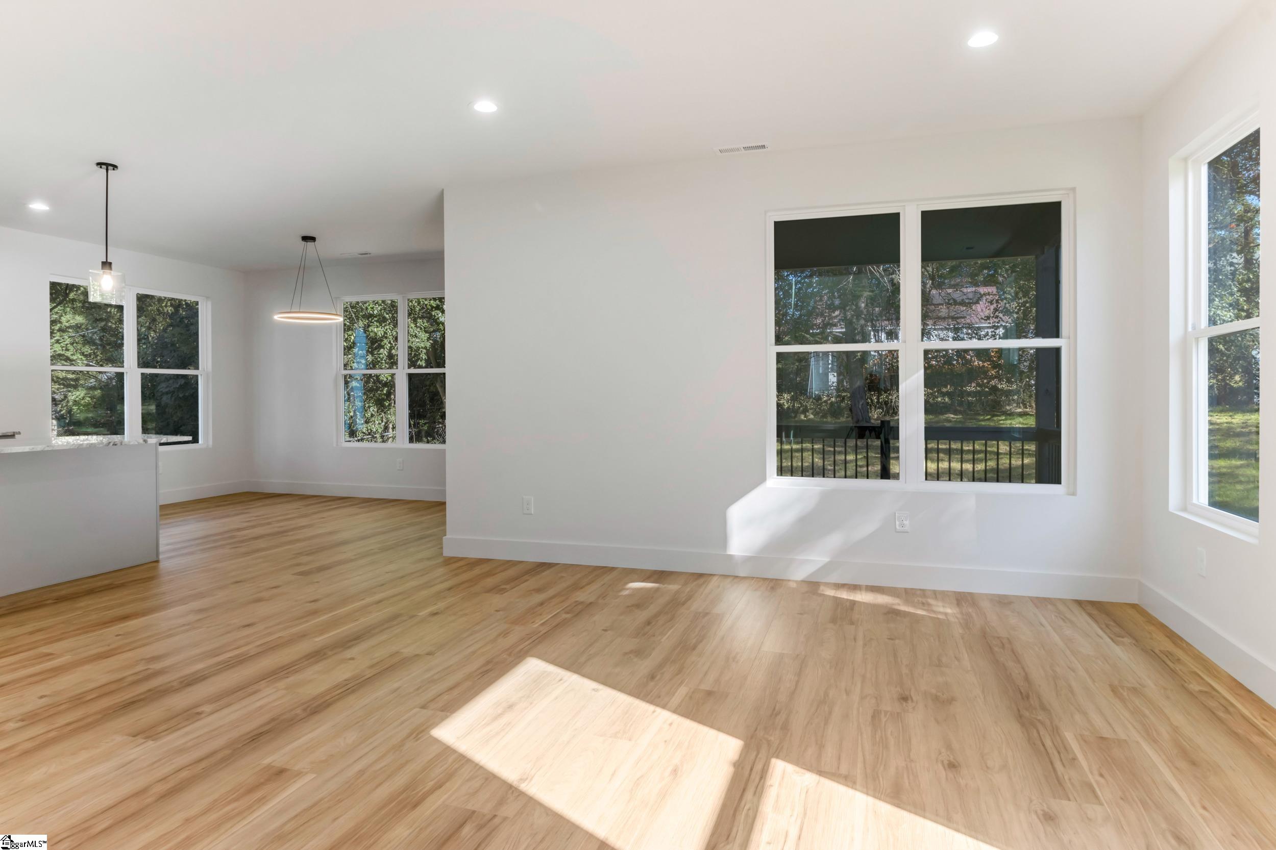 243 Poole Street Property Photo 7