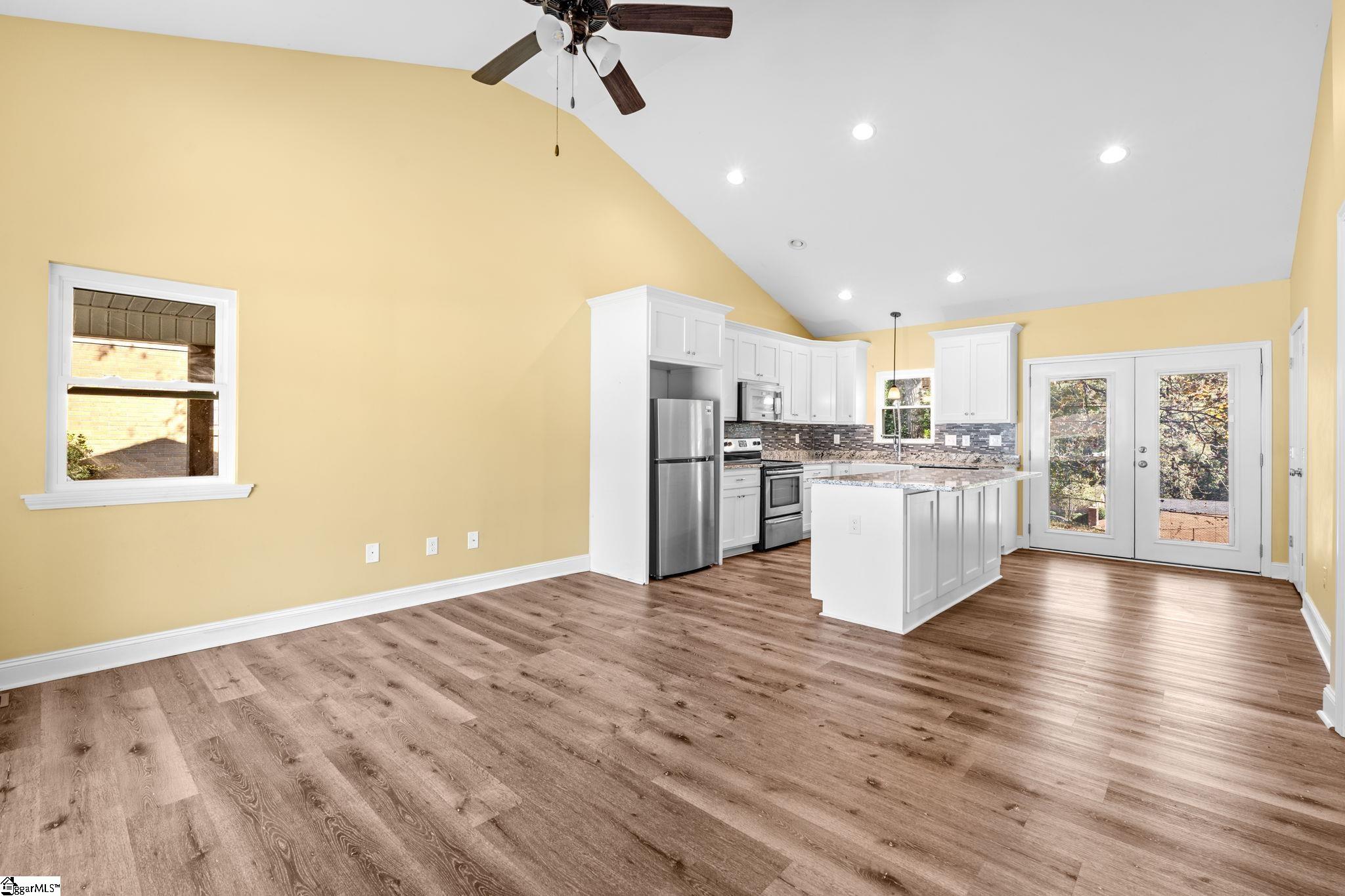 256 High Street Property Photo 5