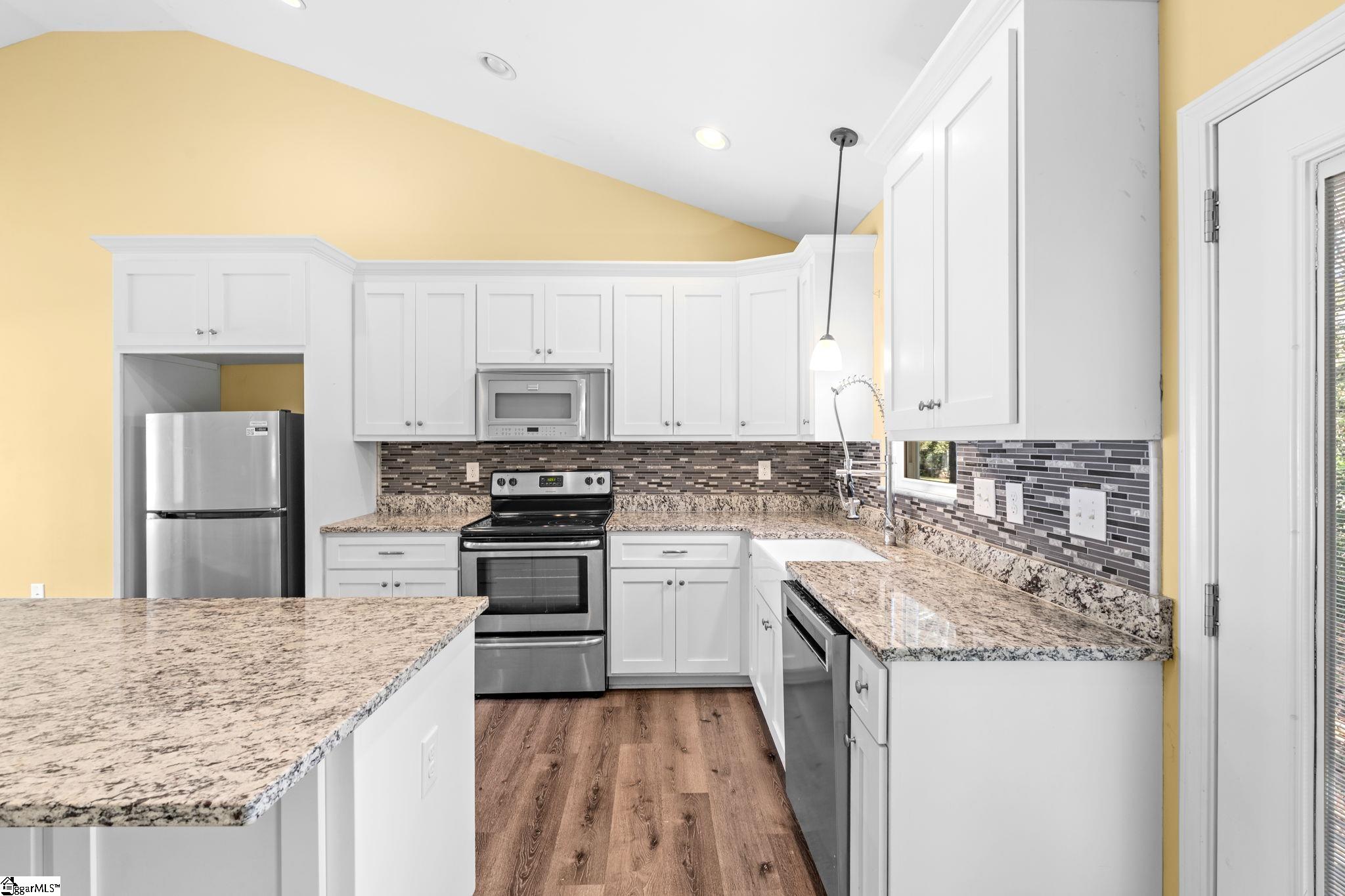 256 High Street Property Photo 8