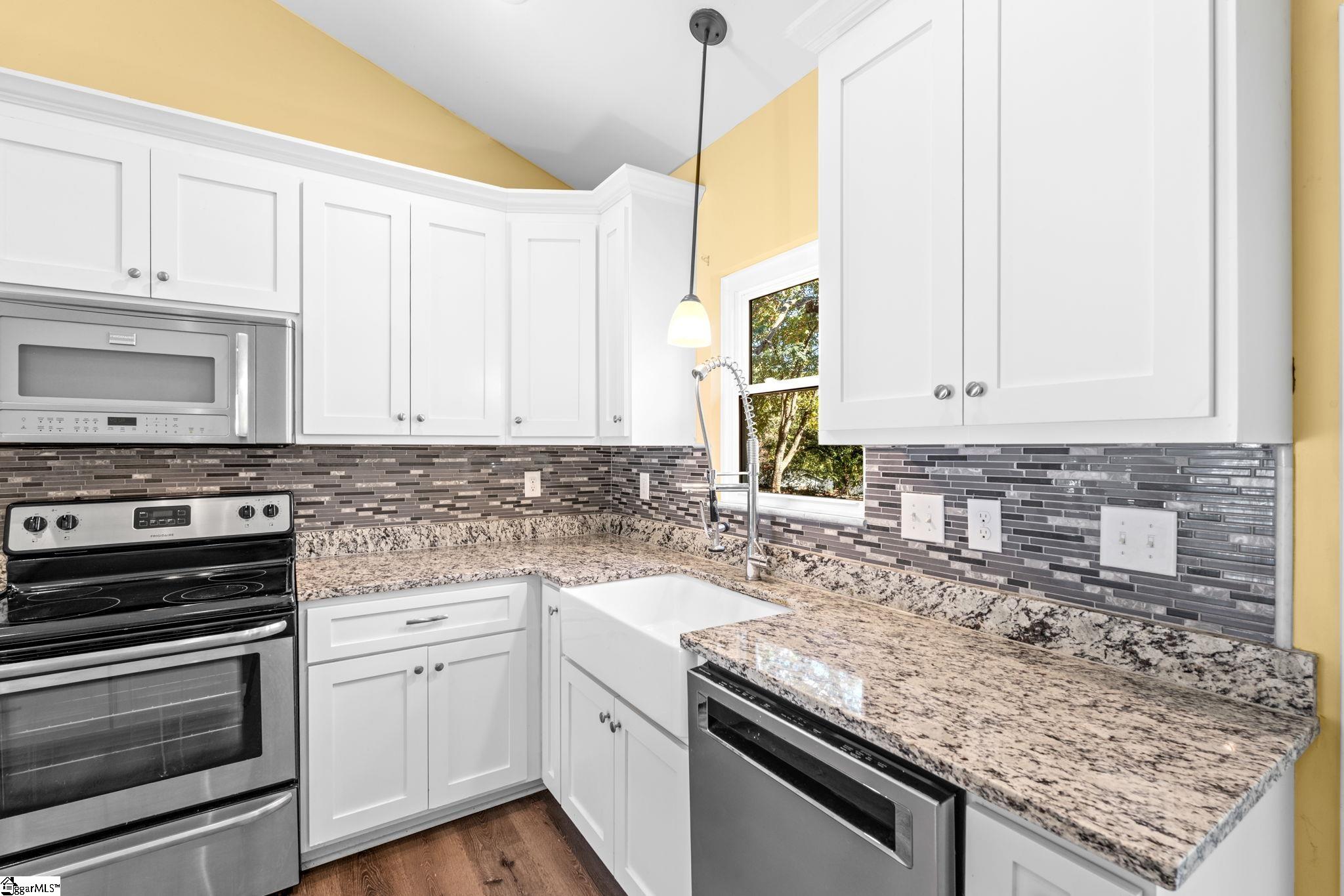 256 High Street Property Photo 9