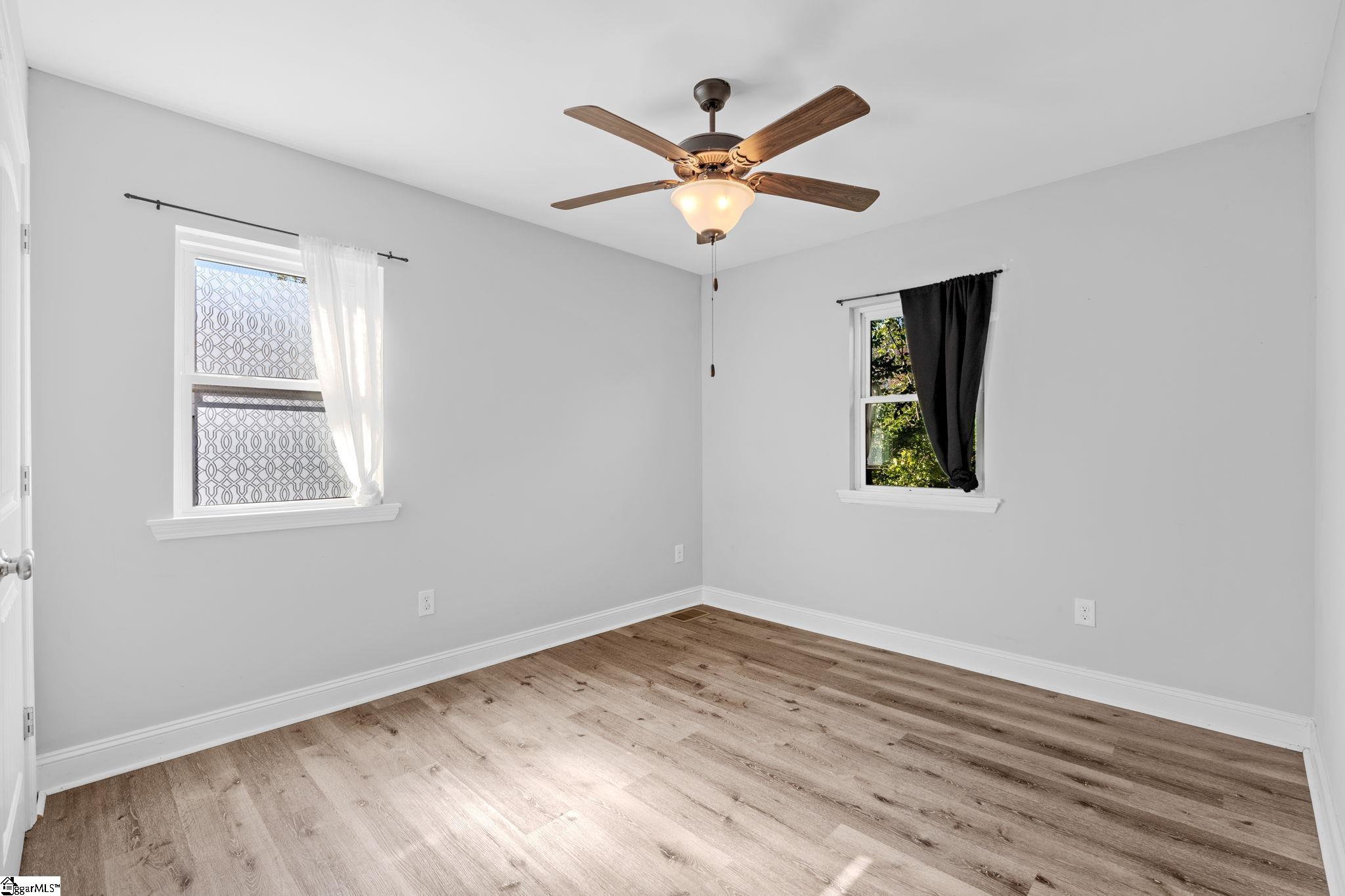 256 High Street Property Photo 17
