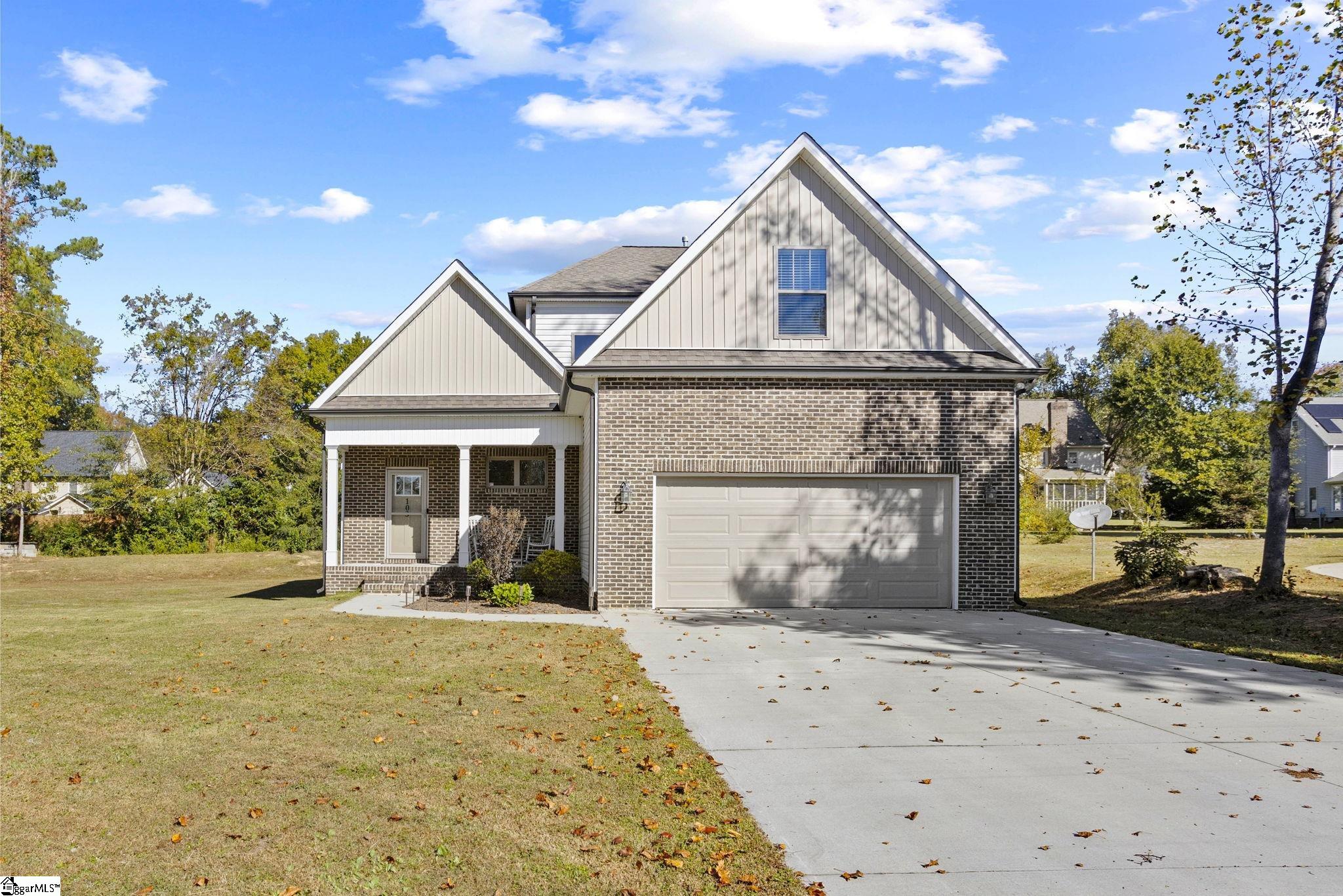 103 Ashford Court Property Photo 1