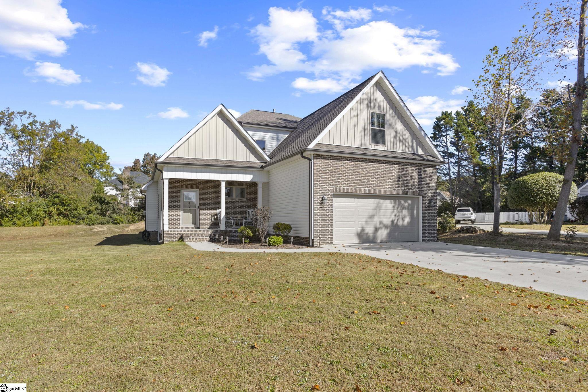 103 Ashford Court Property Photo 2