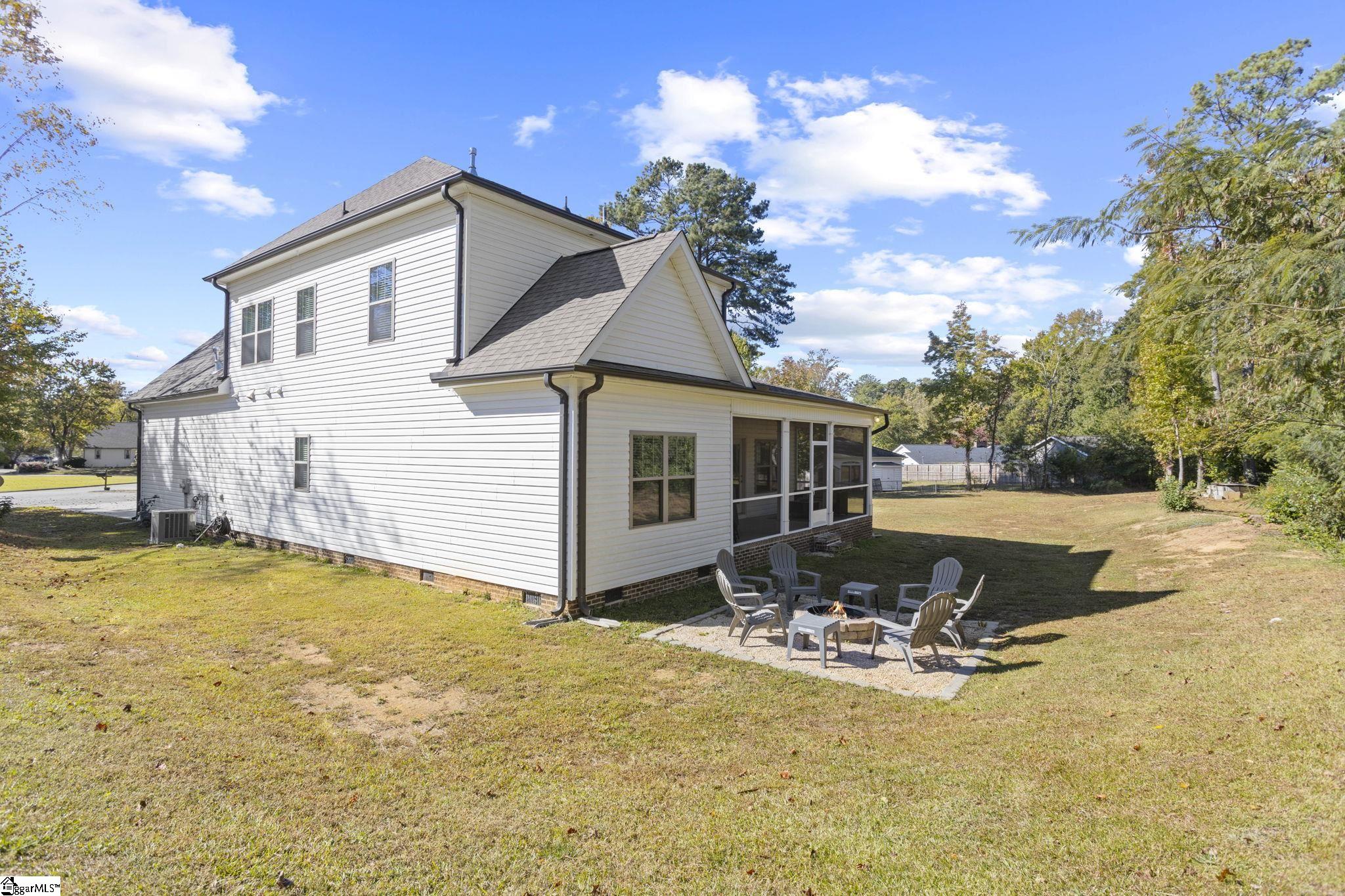 103 Ashford Court Property Photo 17