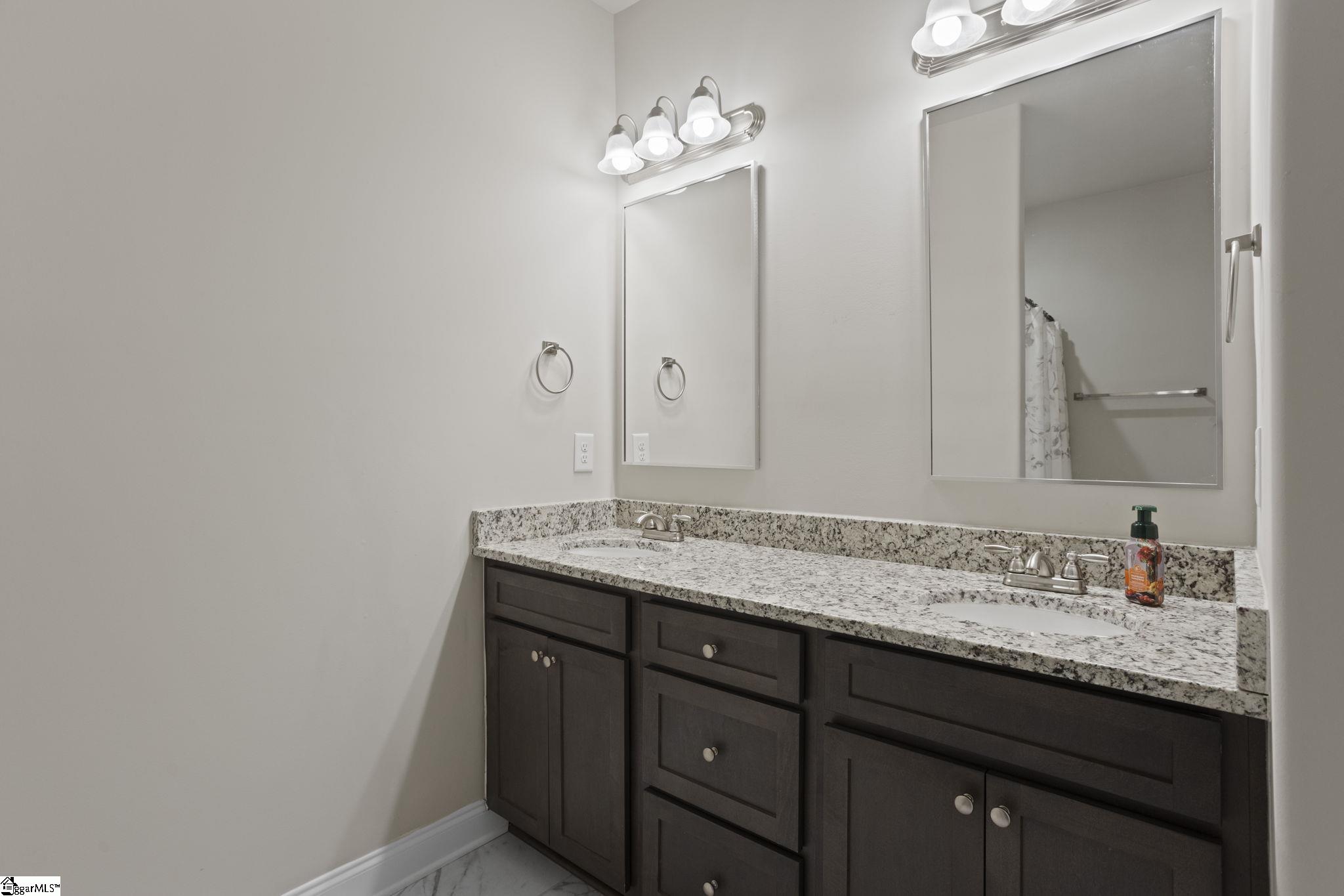 103 Ashford Court Property Photo 31
