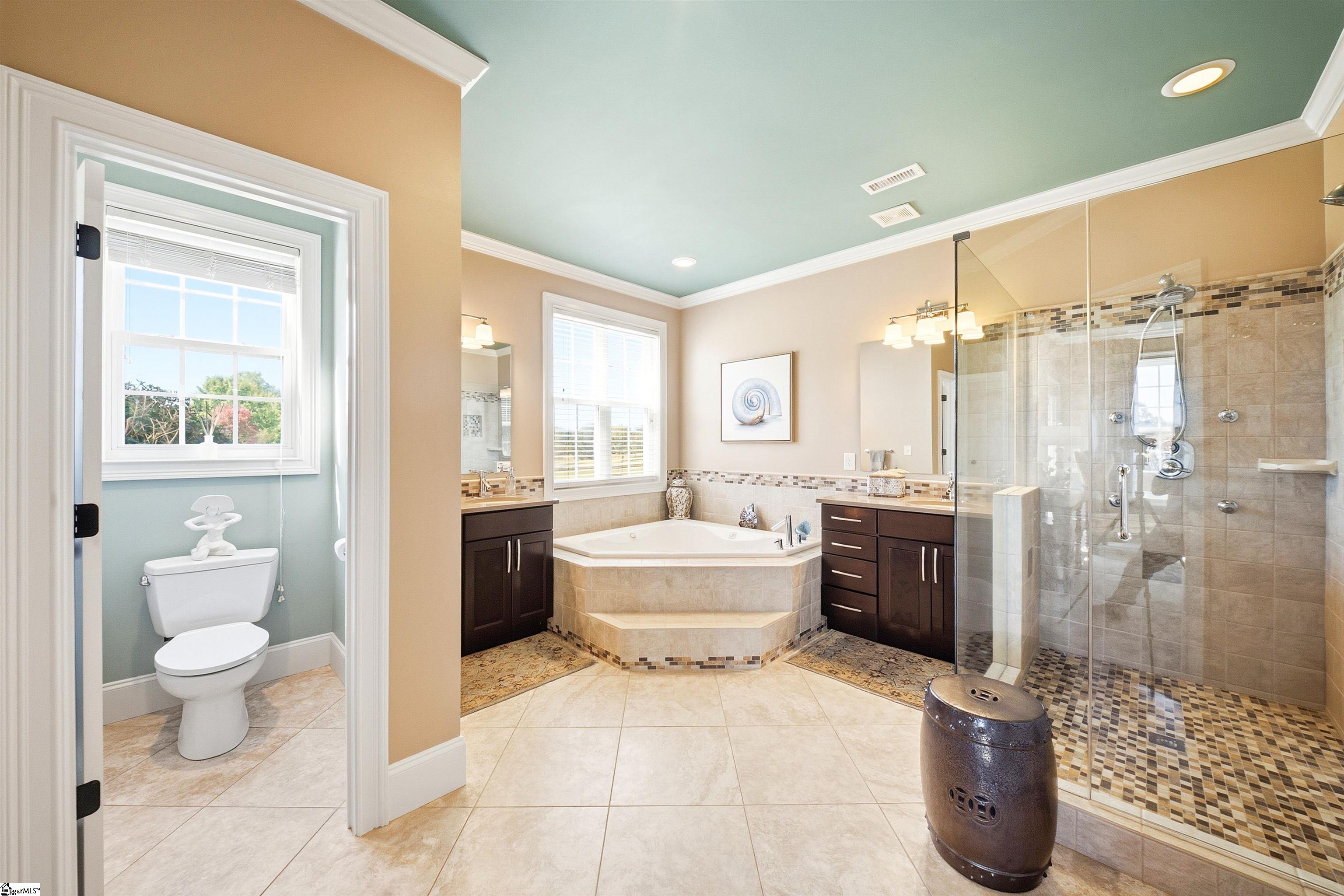 2010 Hampton Road Property Photo 24