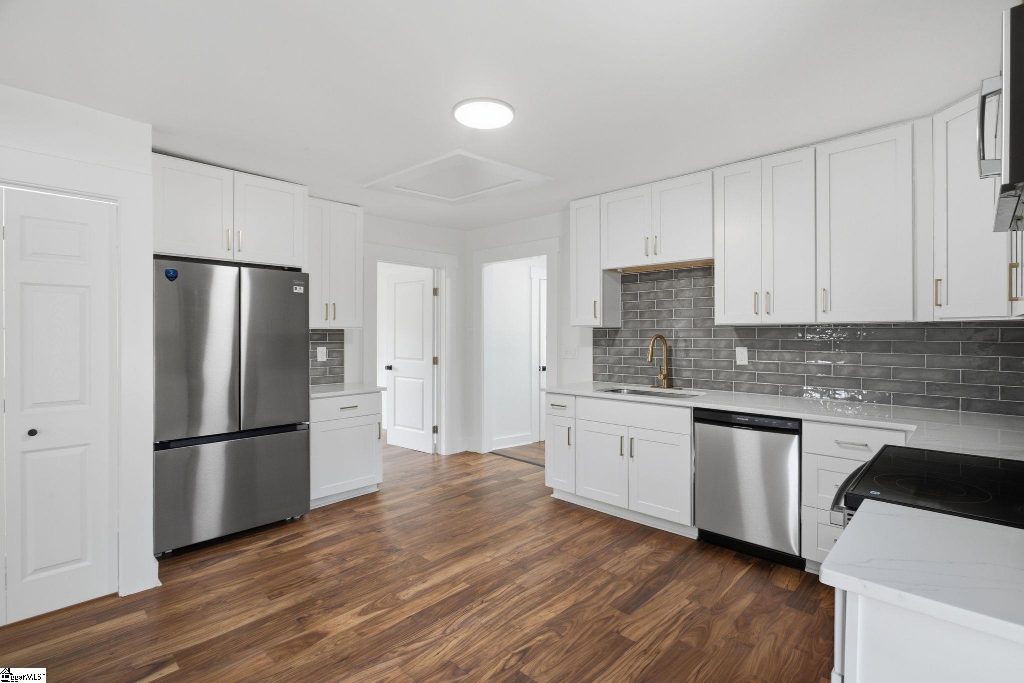210 Gridley Street Property Photo 8