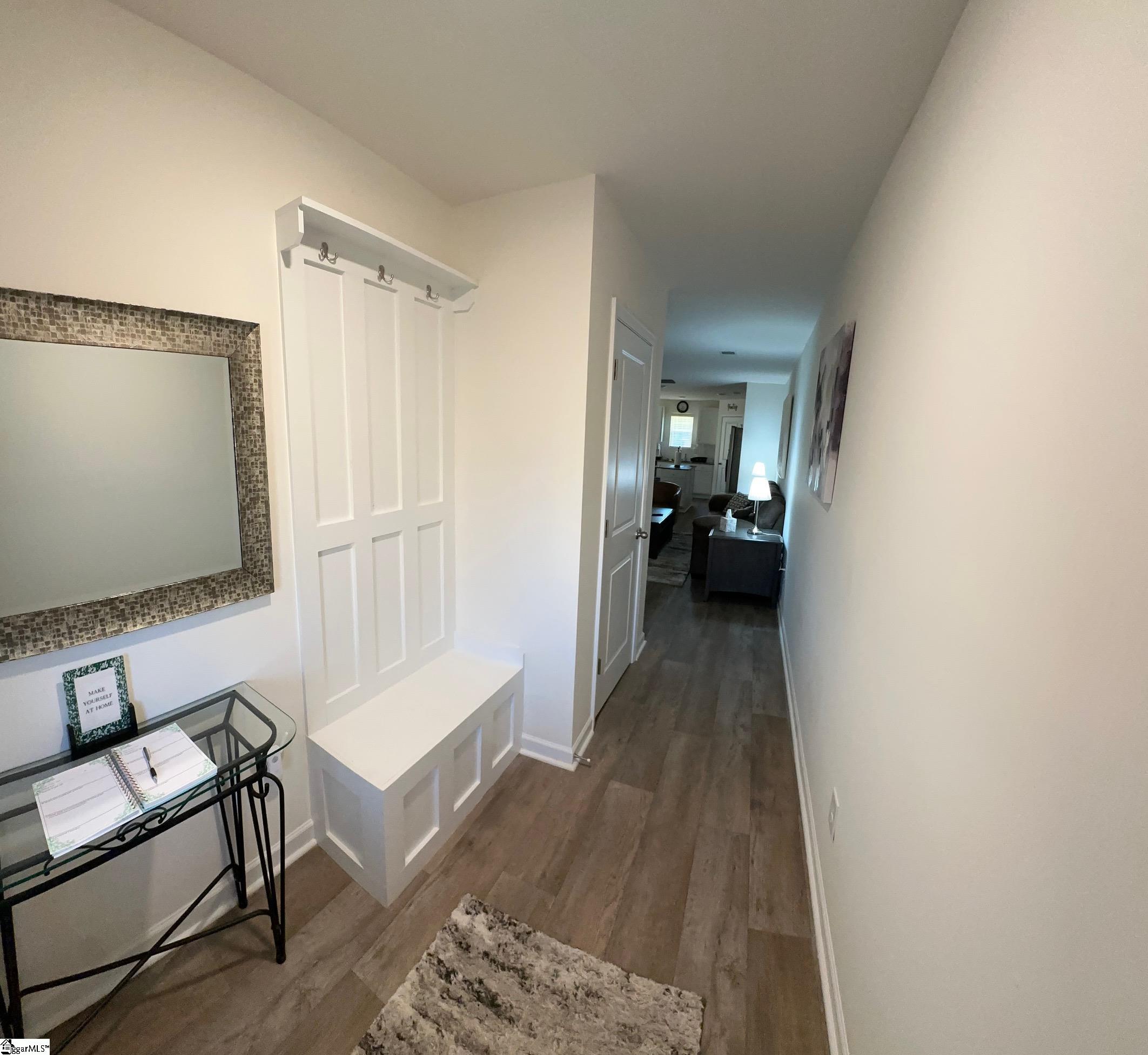 466 Seaborn Circle Property Photo 3