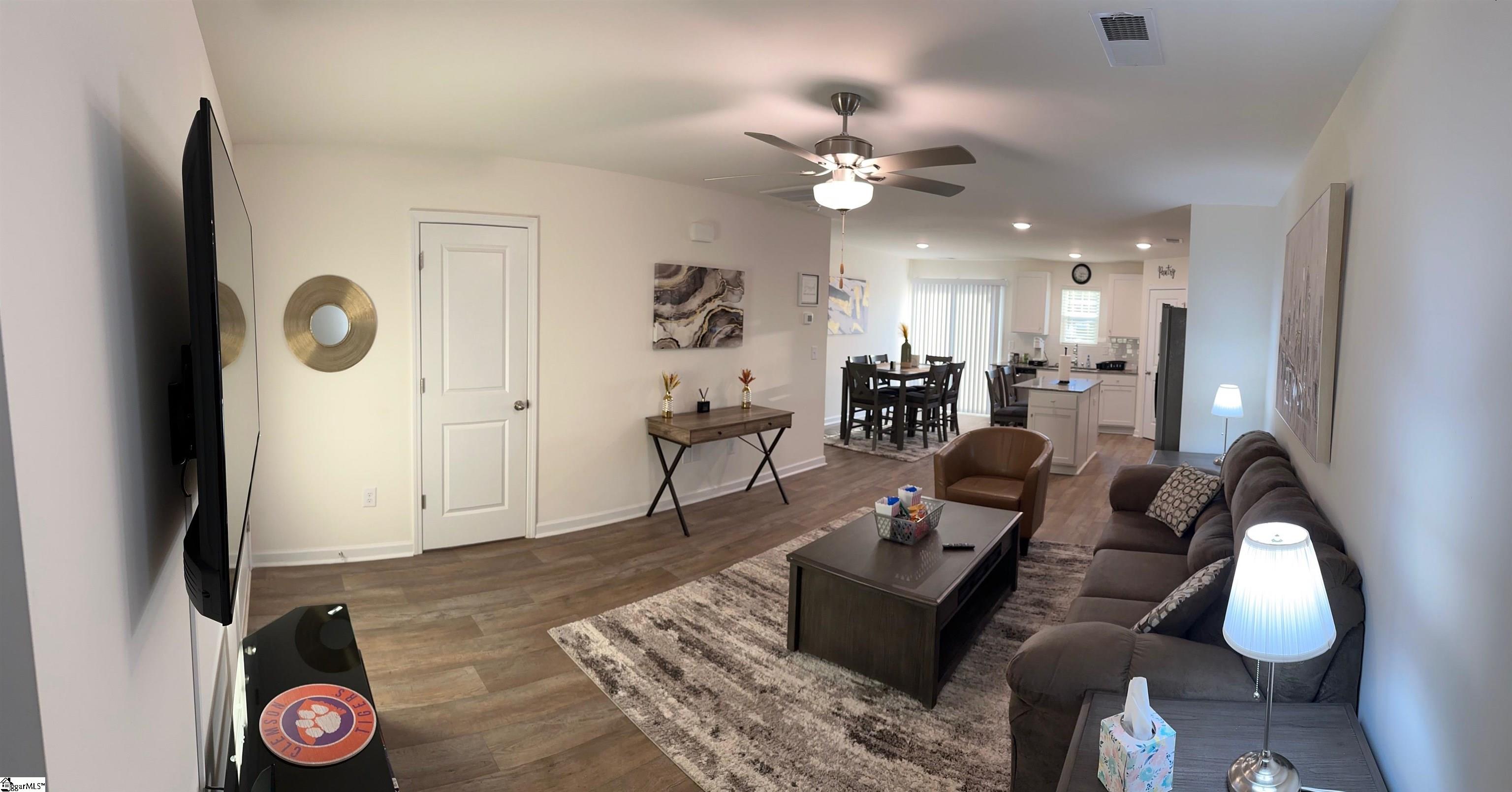466 Seaborn Circle Property Photo 6