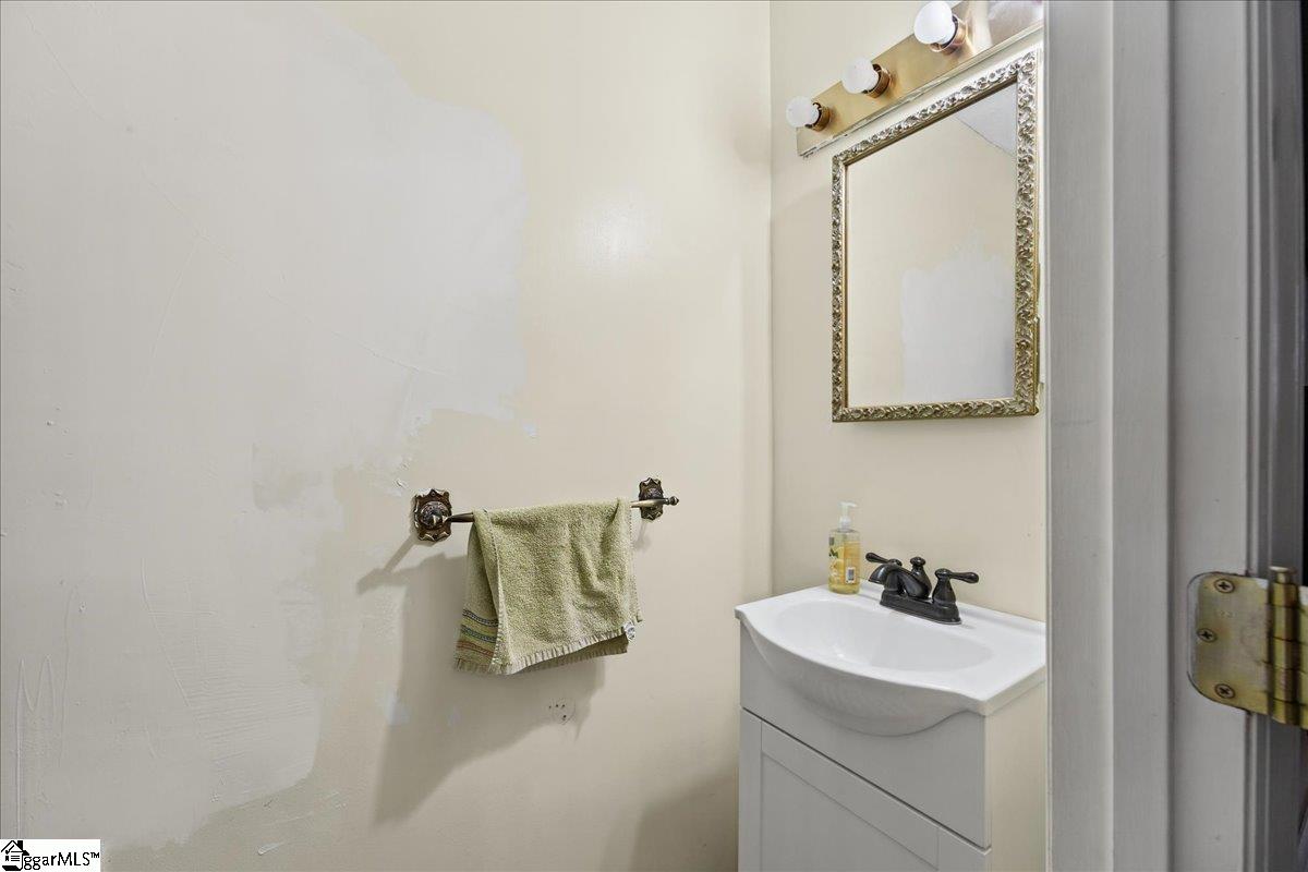 225 Hicks Drive Property Photo 18