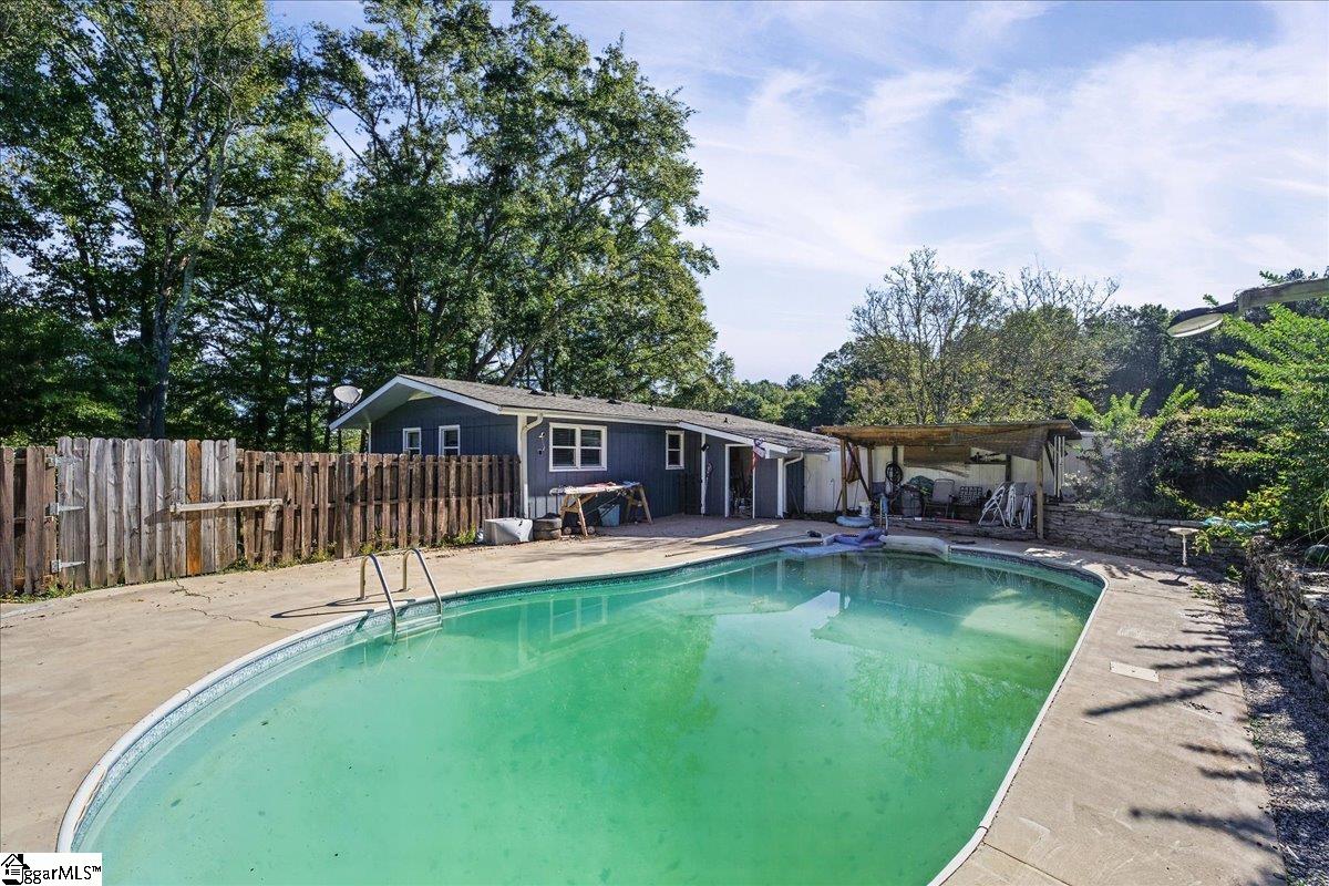 225 Hicks Drive Property Photo 28