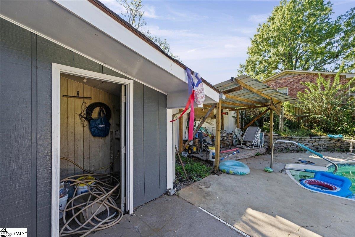 225 Hicks Drive Property Photo 29