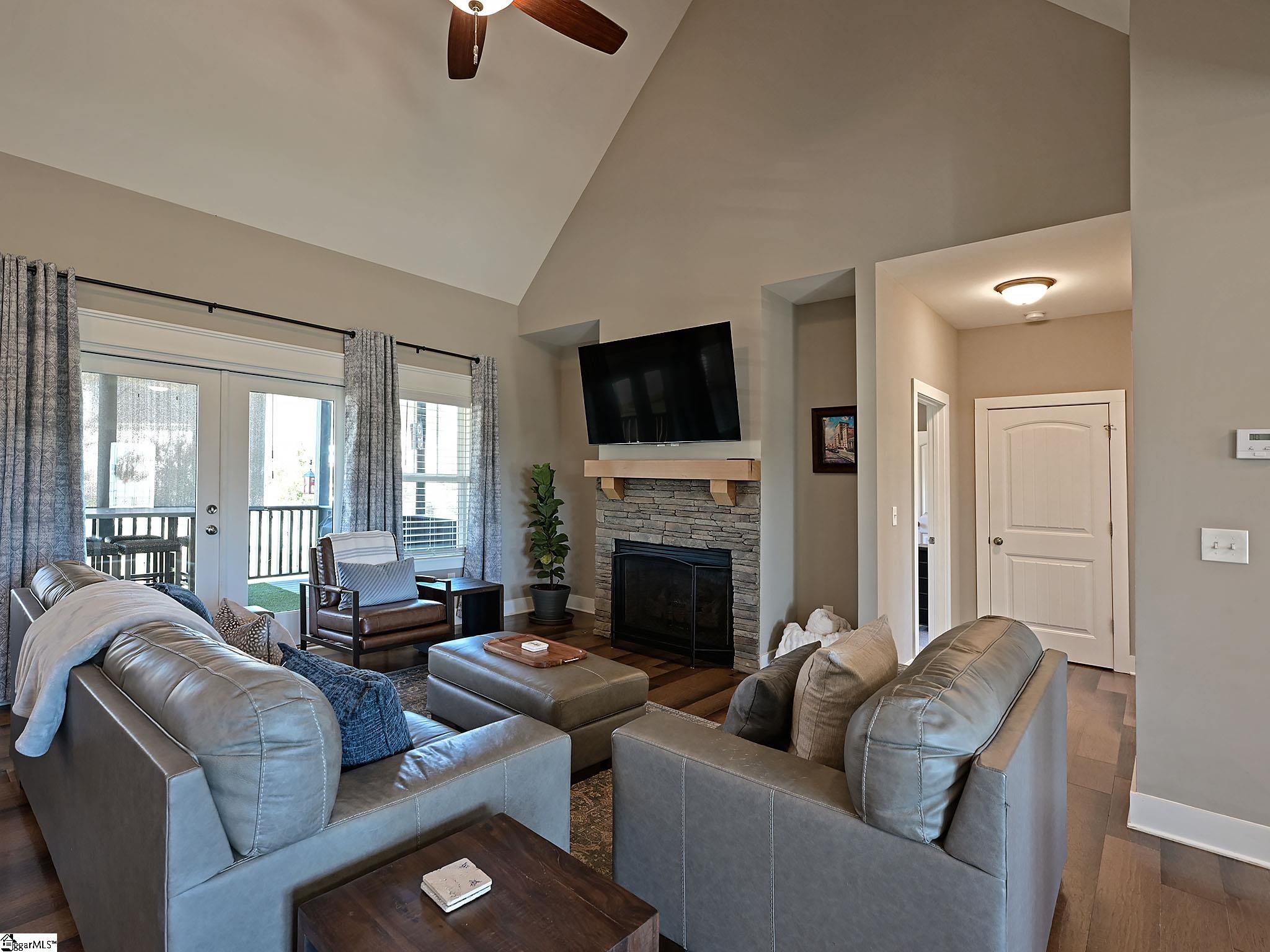 121 Rogers Road Property Photo 10
