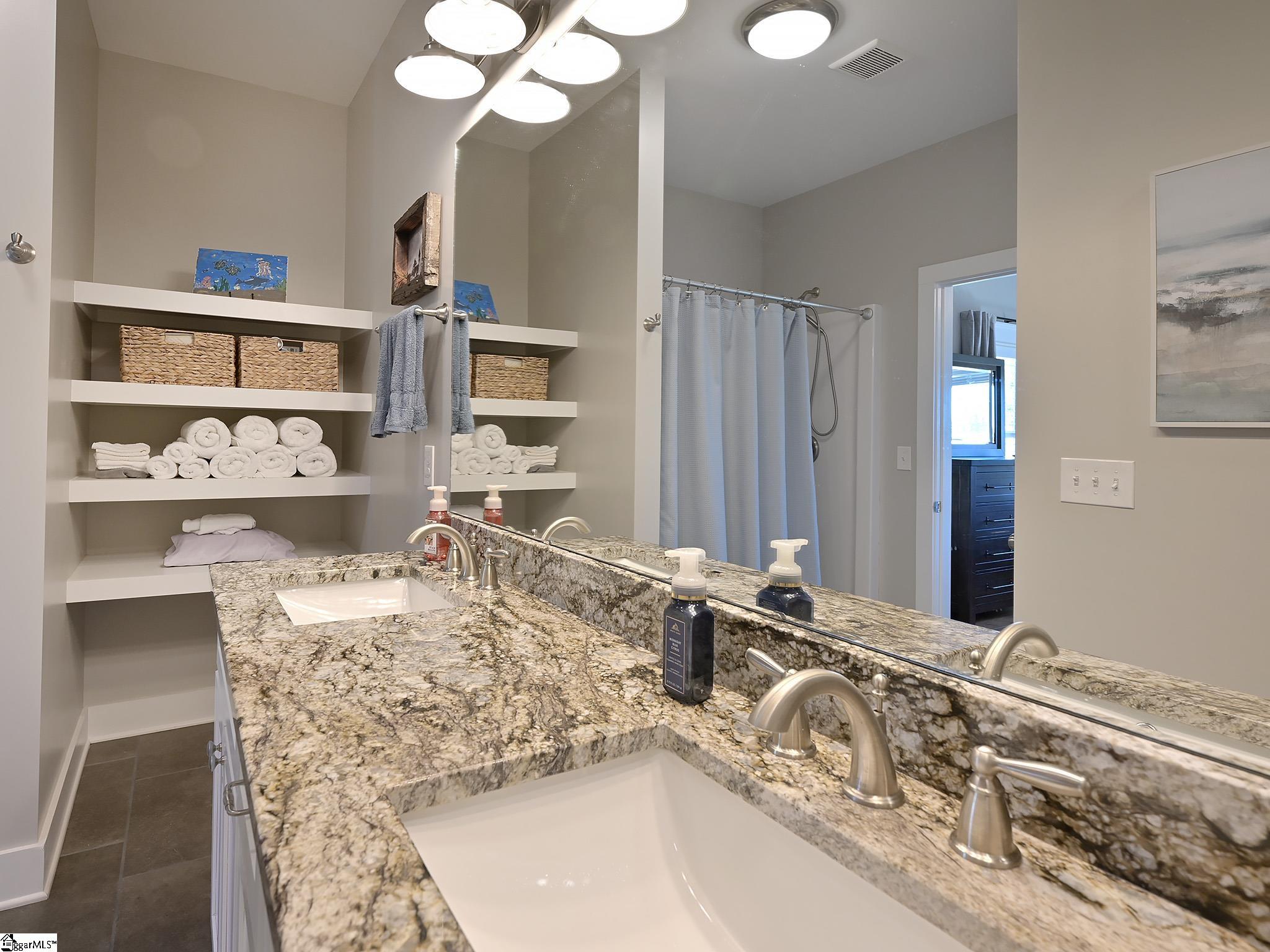 121 Rogers Road Property Photo 14