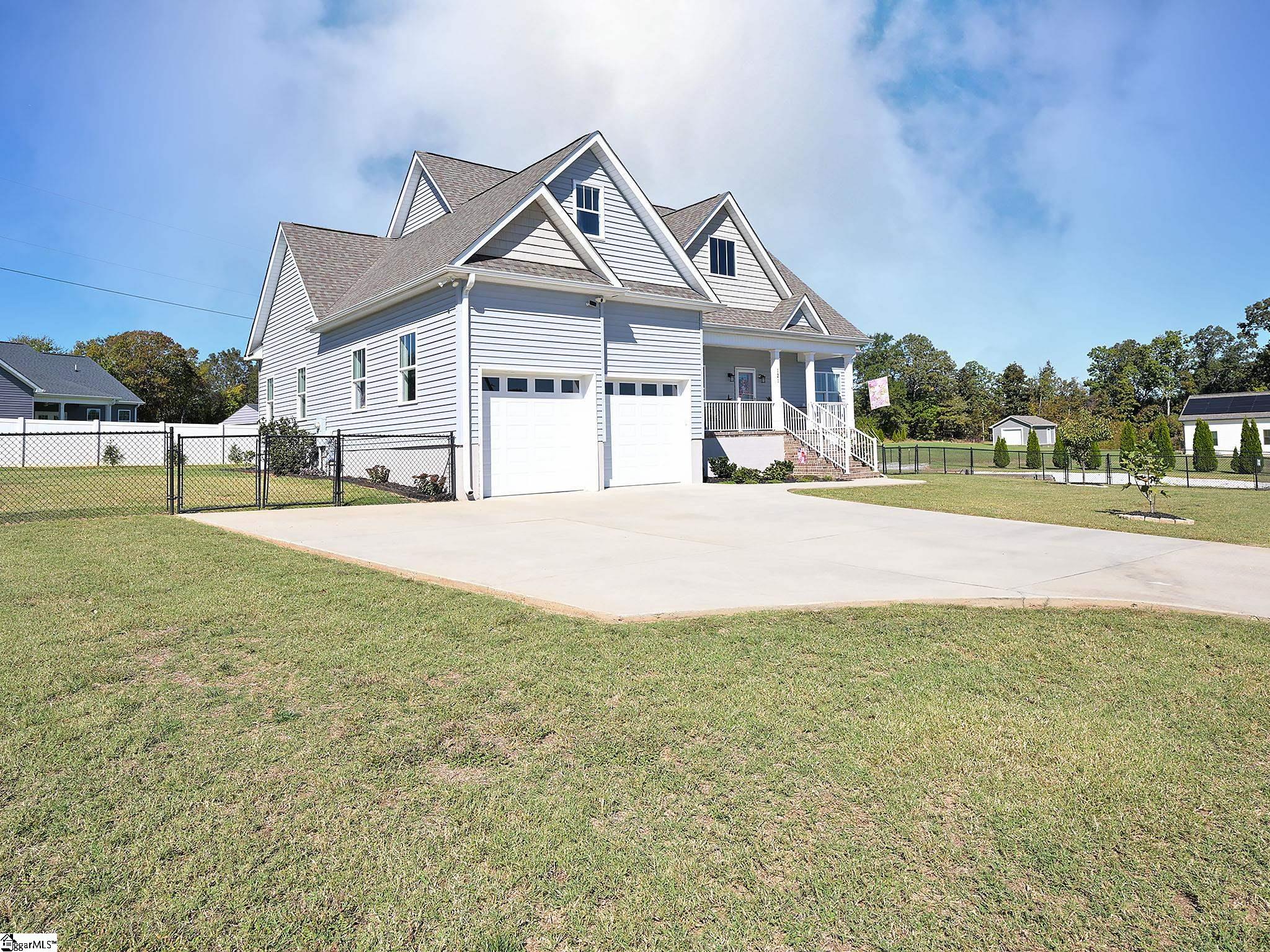 121 Rogers Road Property Photo 24