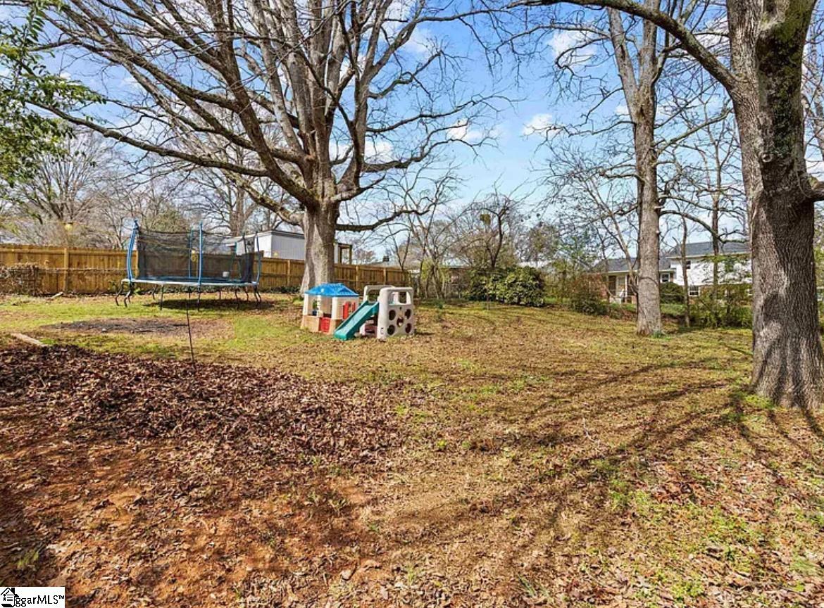 11 Lynhurst Drive Property Photo 3