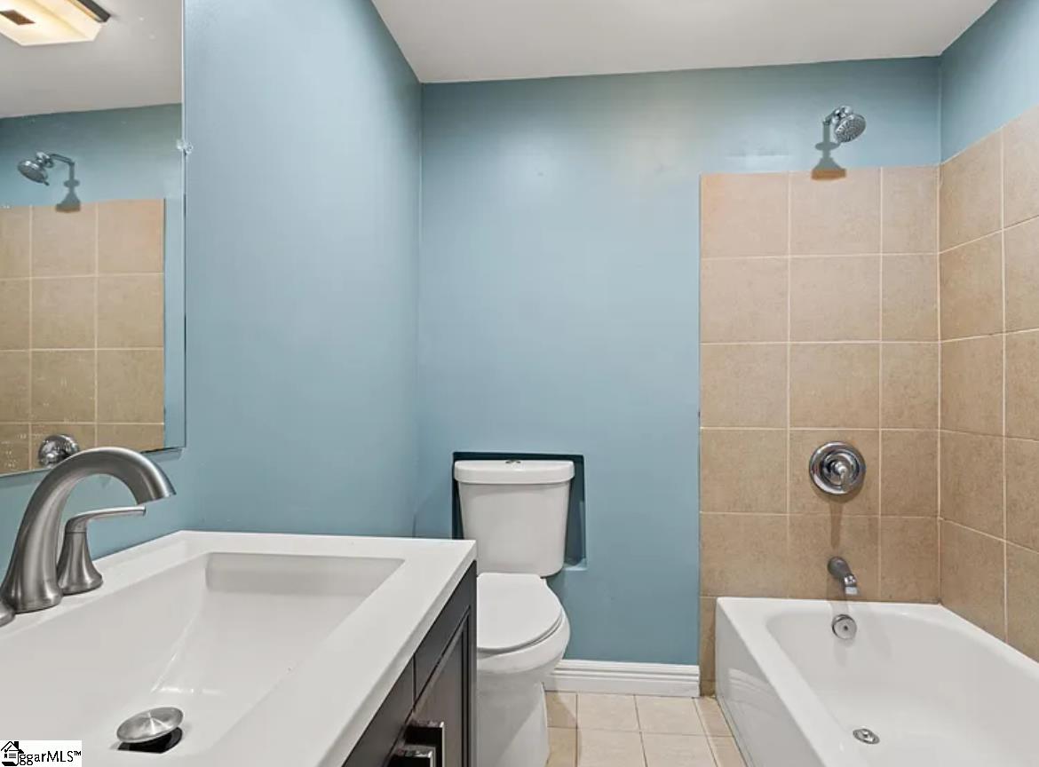 11 Lynhurst Drive Property Photo 7