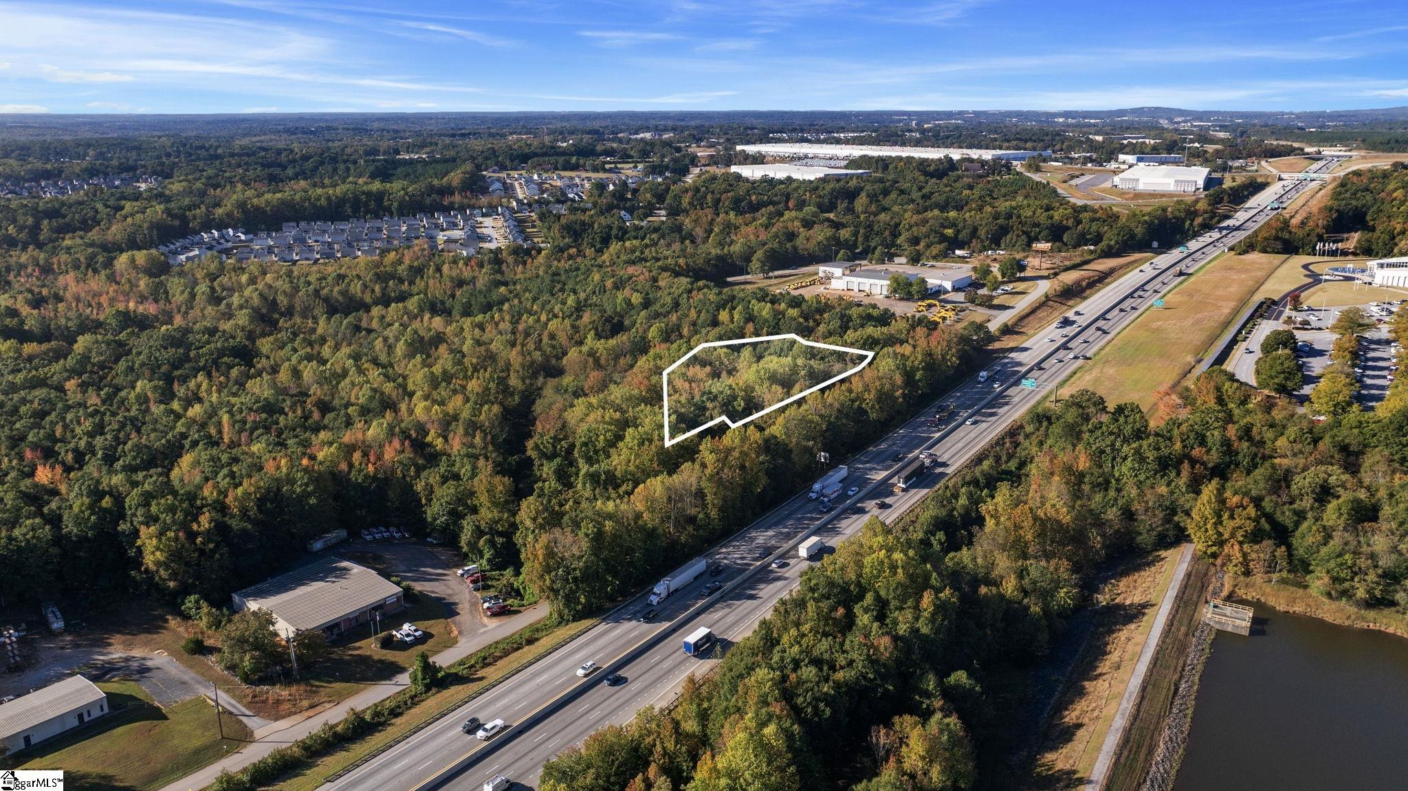 401 Old Jones Road Property Photo 1
