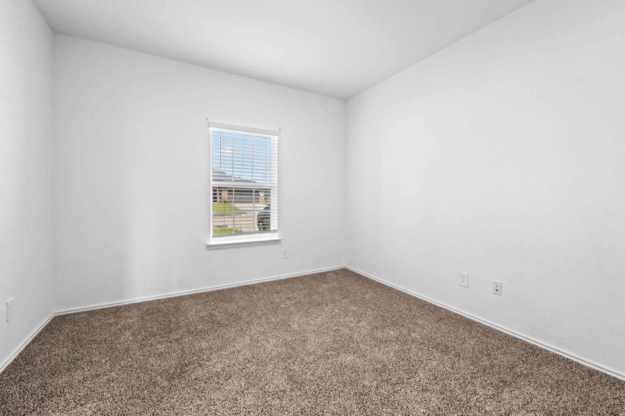 7326 Audubon Russet Drive Property Photo 6