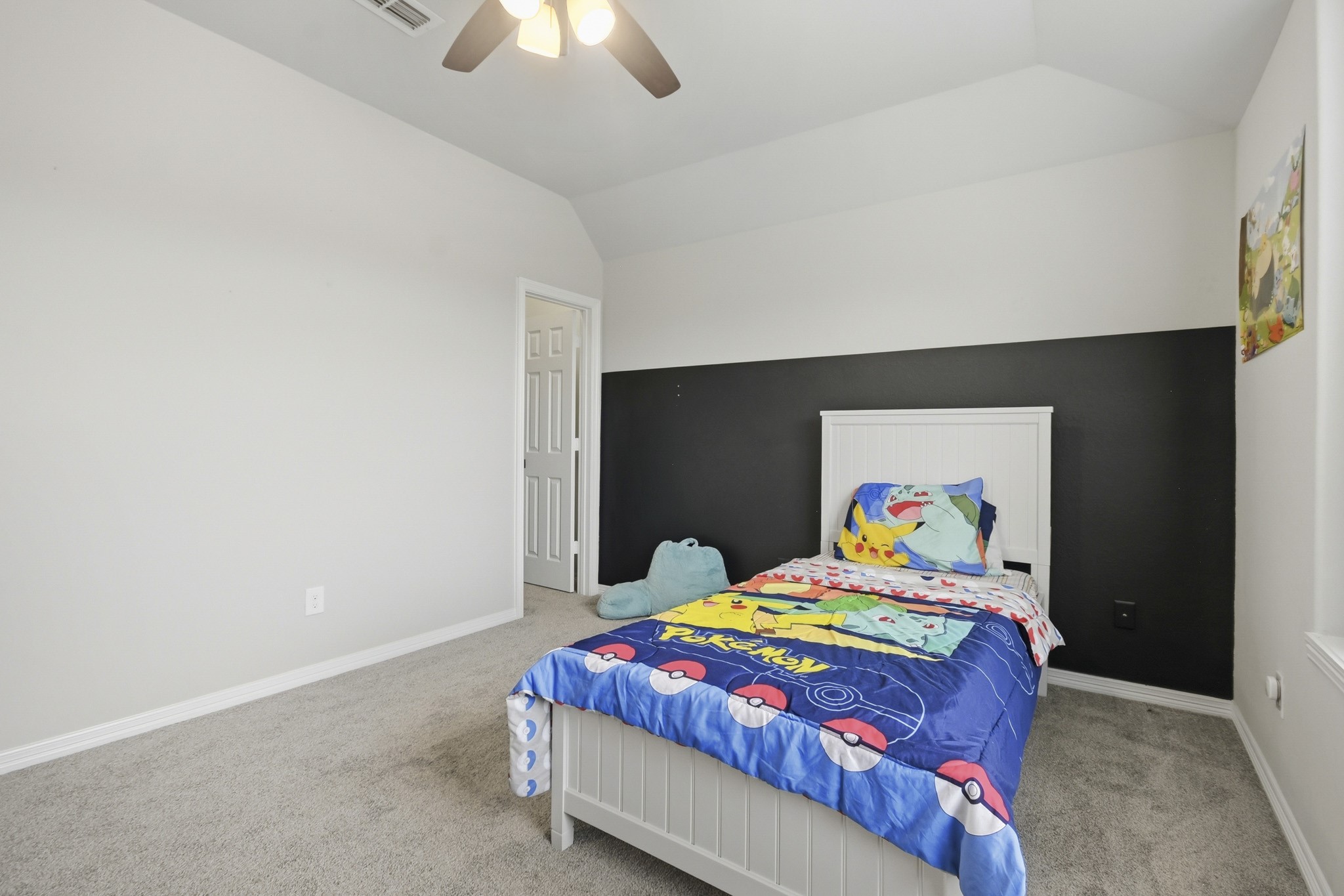 2715 Parker Oak Pass Property Photo 28