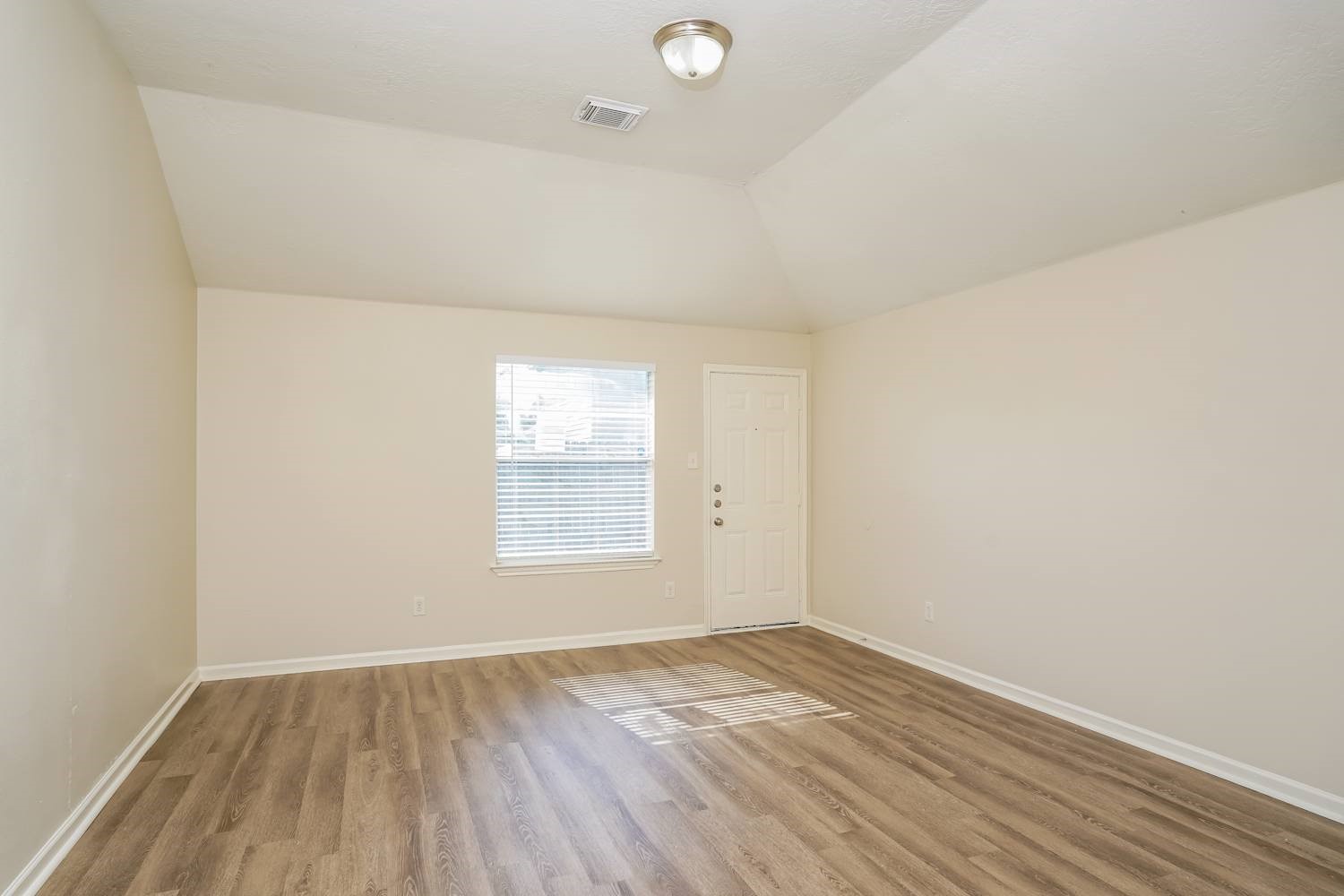 8583 Chaletford Drive Property Photo 4