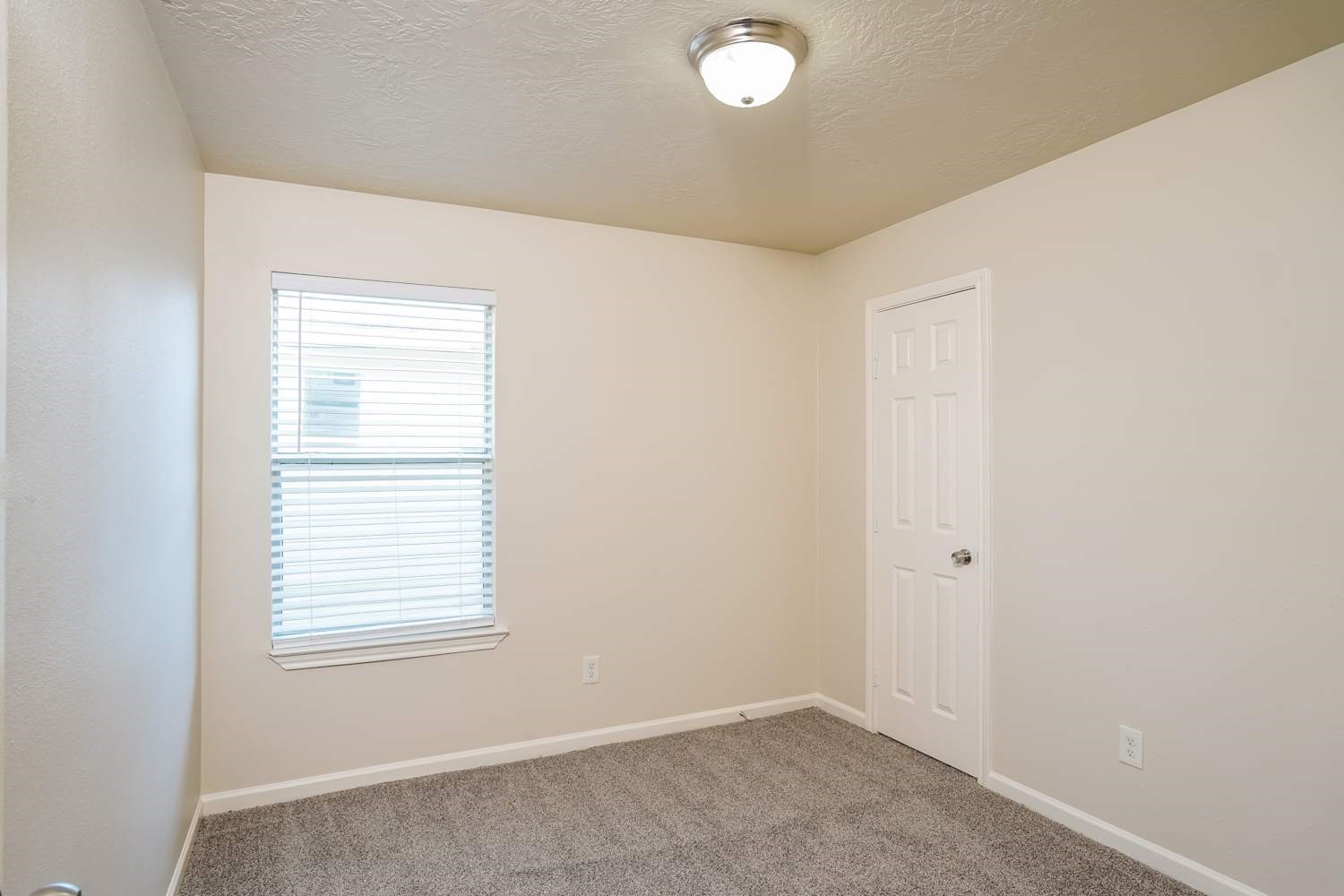 8583 Chaletford Drive Property Photo 13