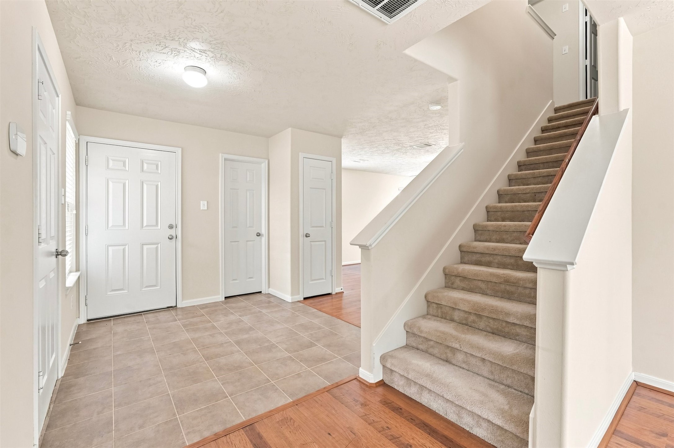 12563 Chiswick Road Property Photo 2