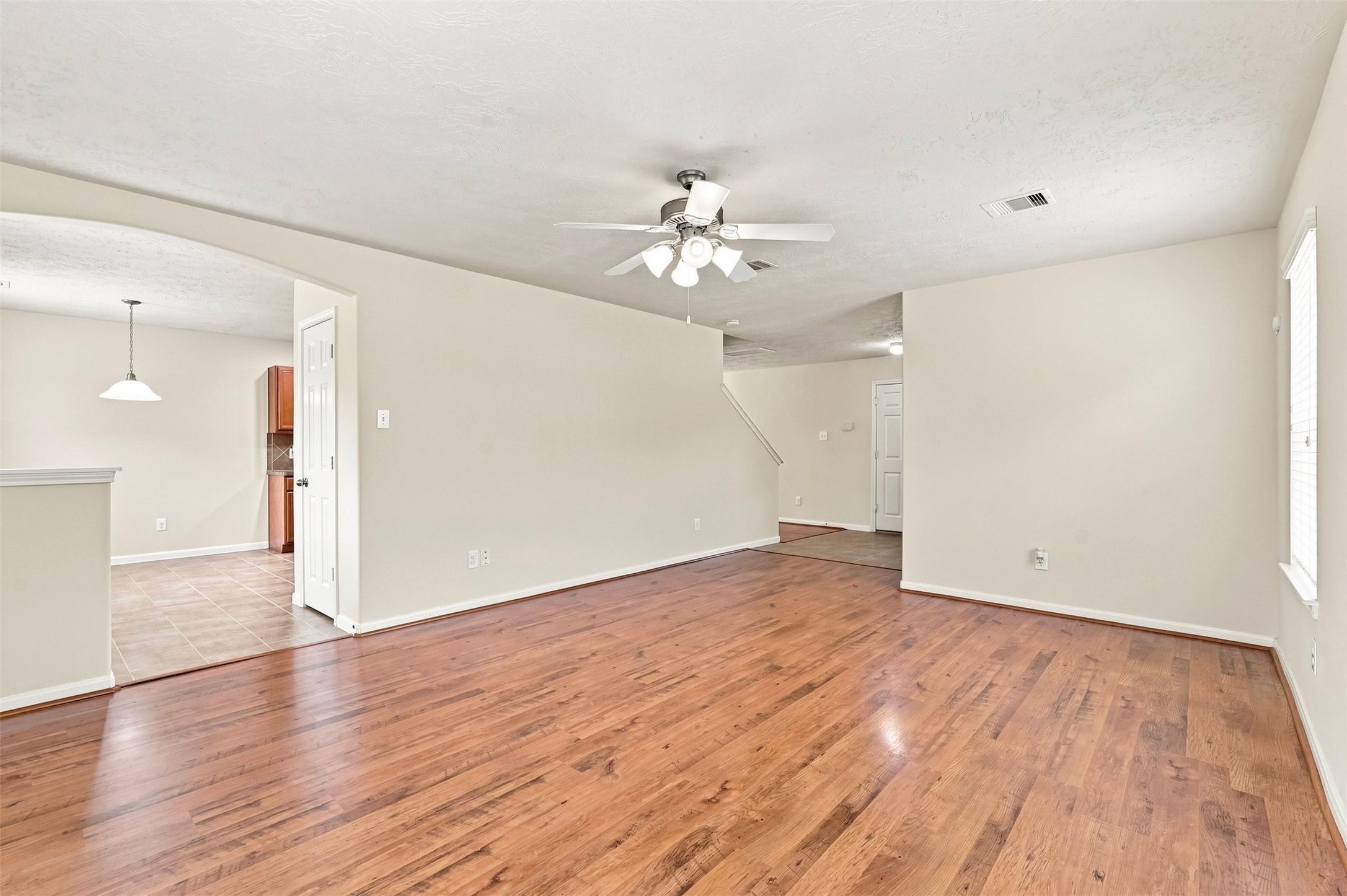 12563 Chiswick Road Property Photo 5