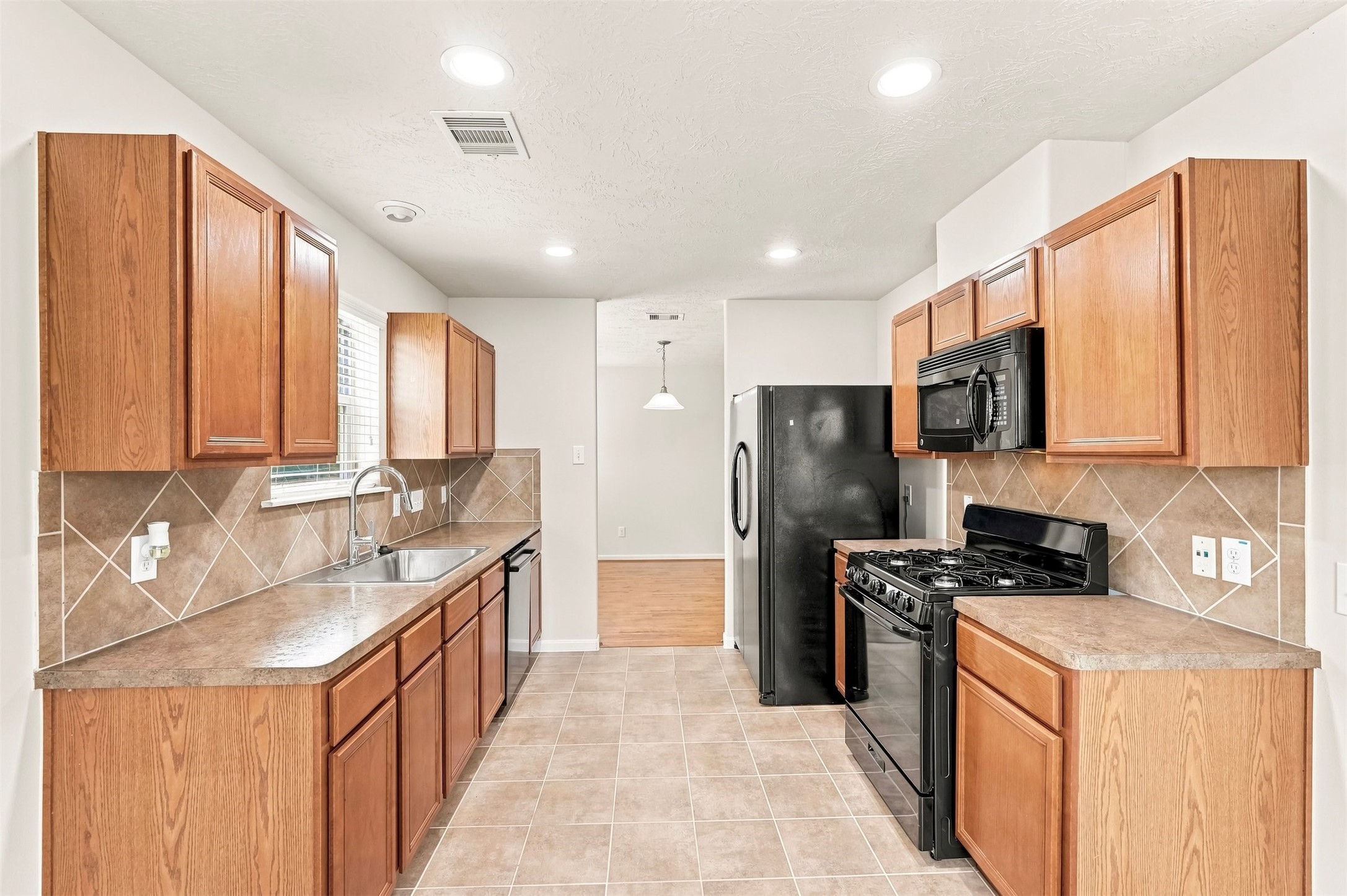 12563 Chiswick Road Property Photo 10