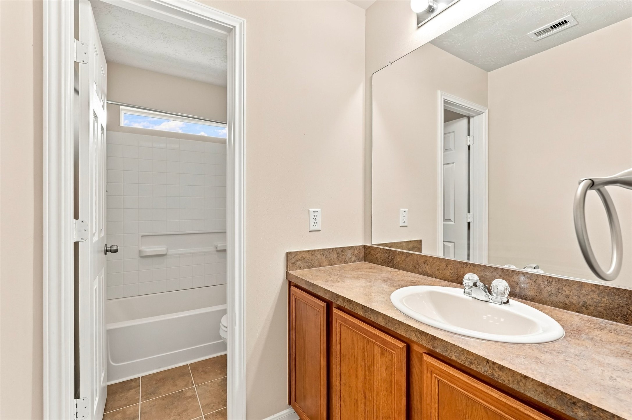 12563 Chiswick Road Property Photo 15