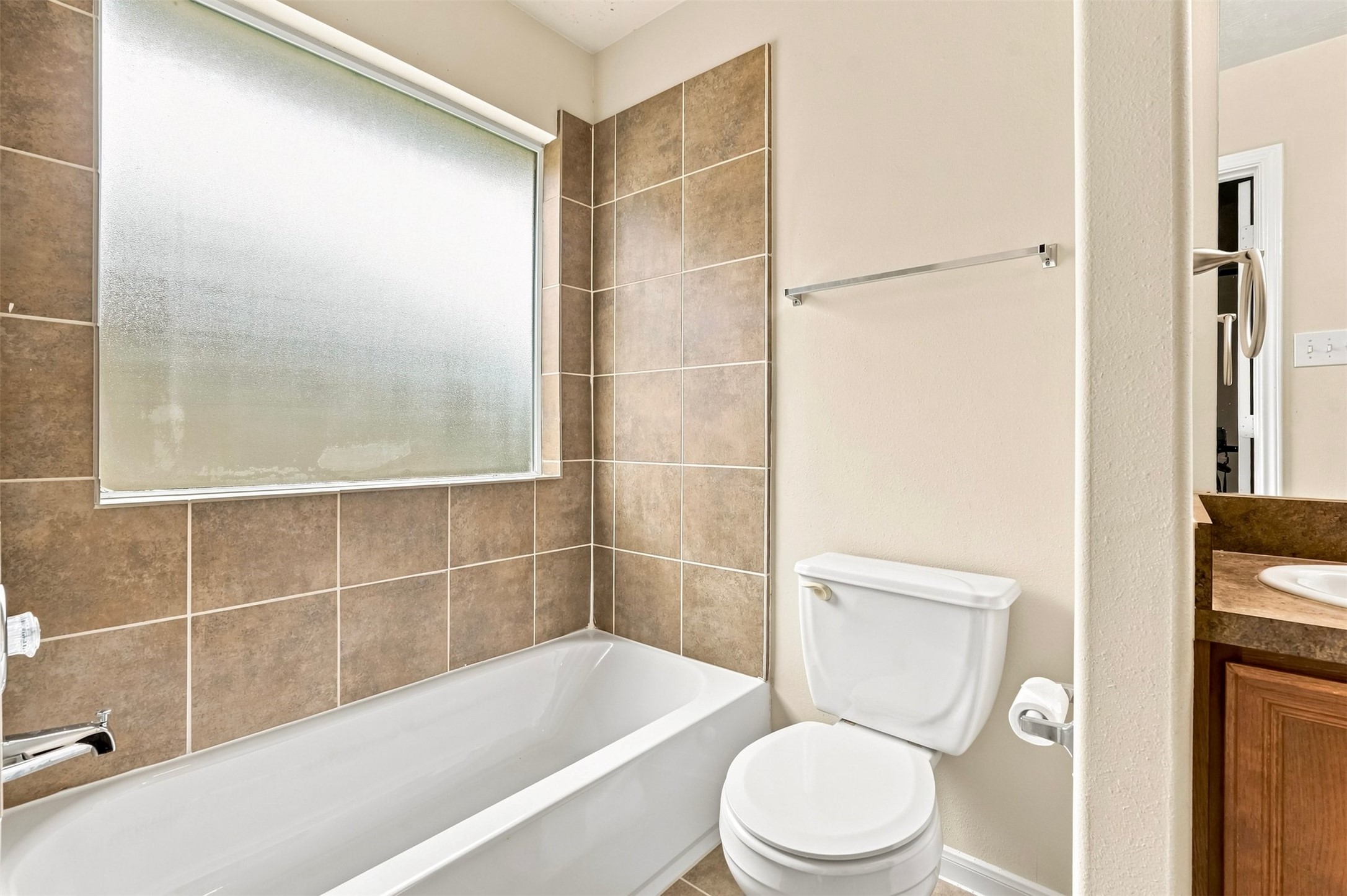 12563 Chiswick Road Property Photo 19